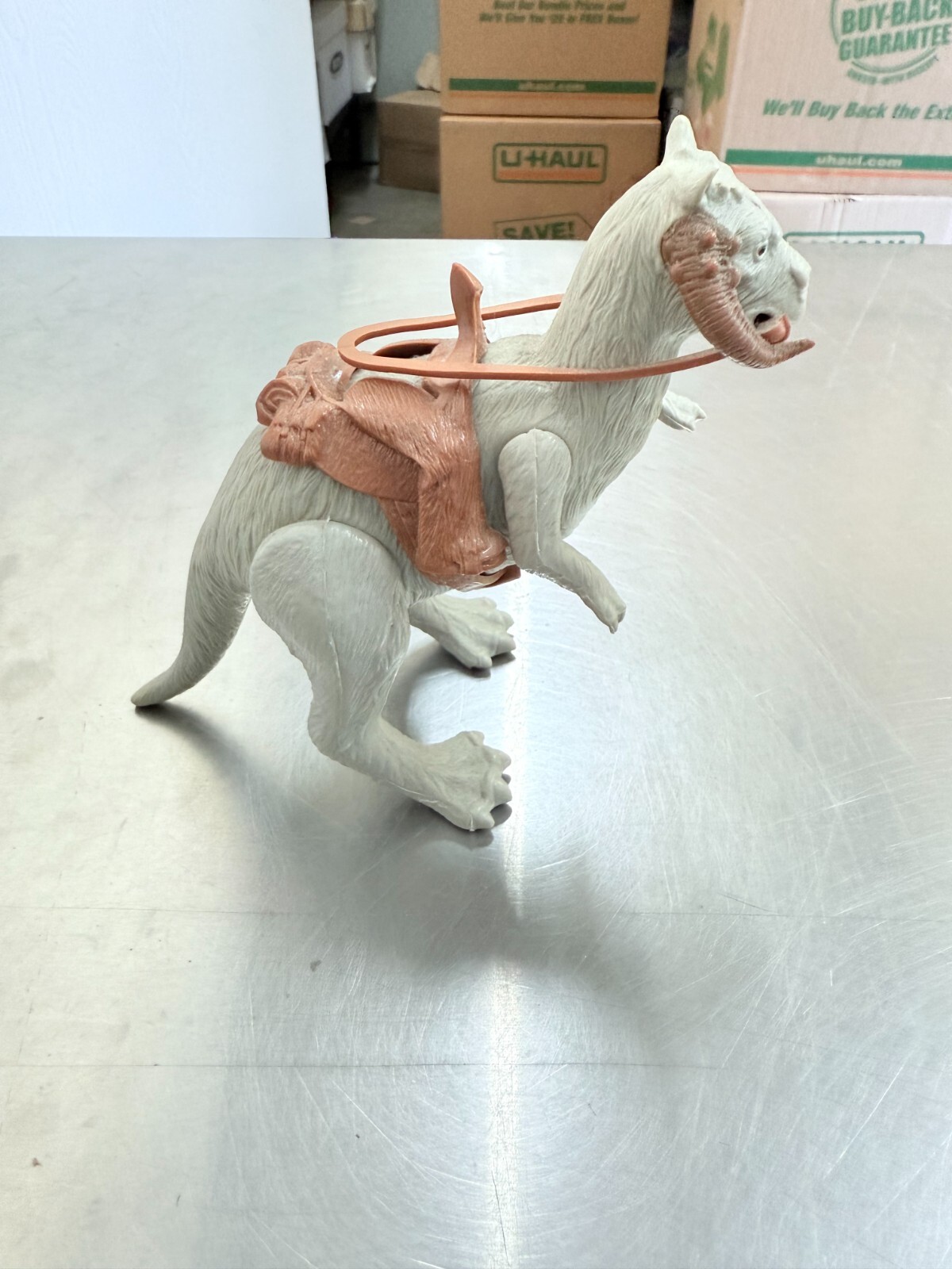 Tauntaun (closed belly) sold