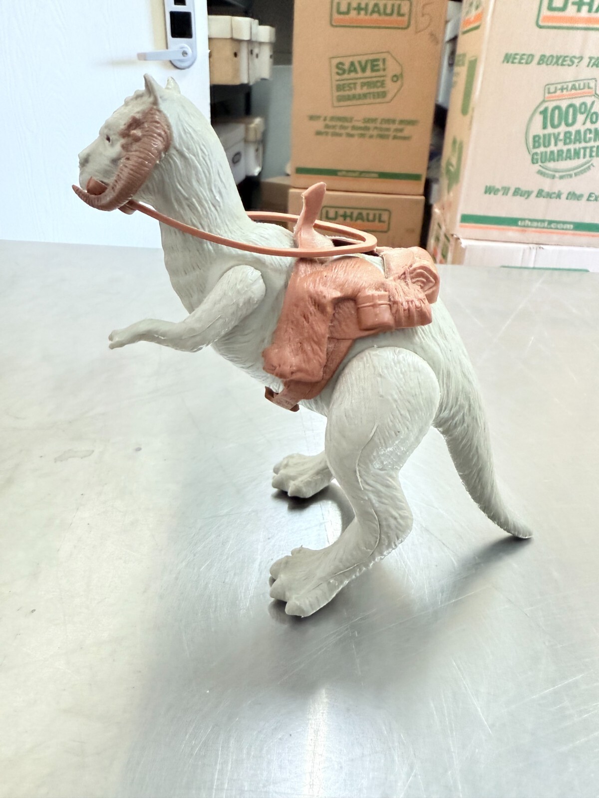 Tauntaun (closed belly) sold