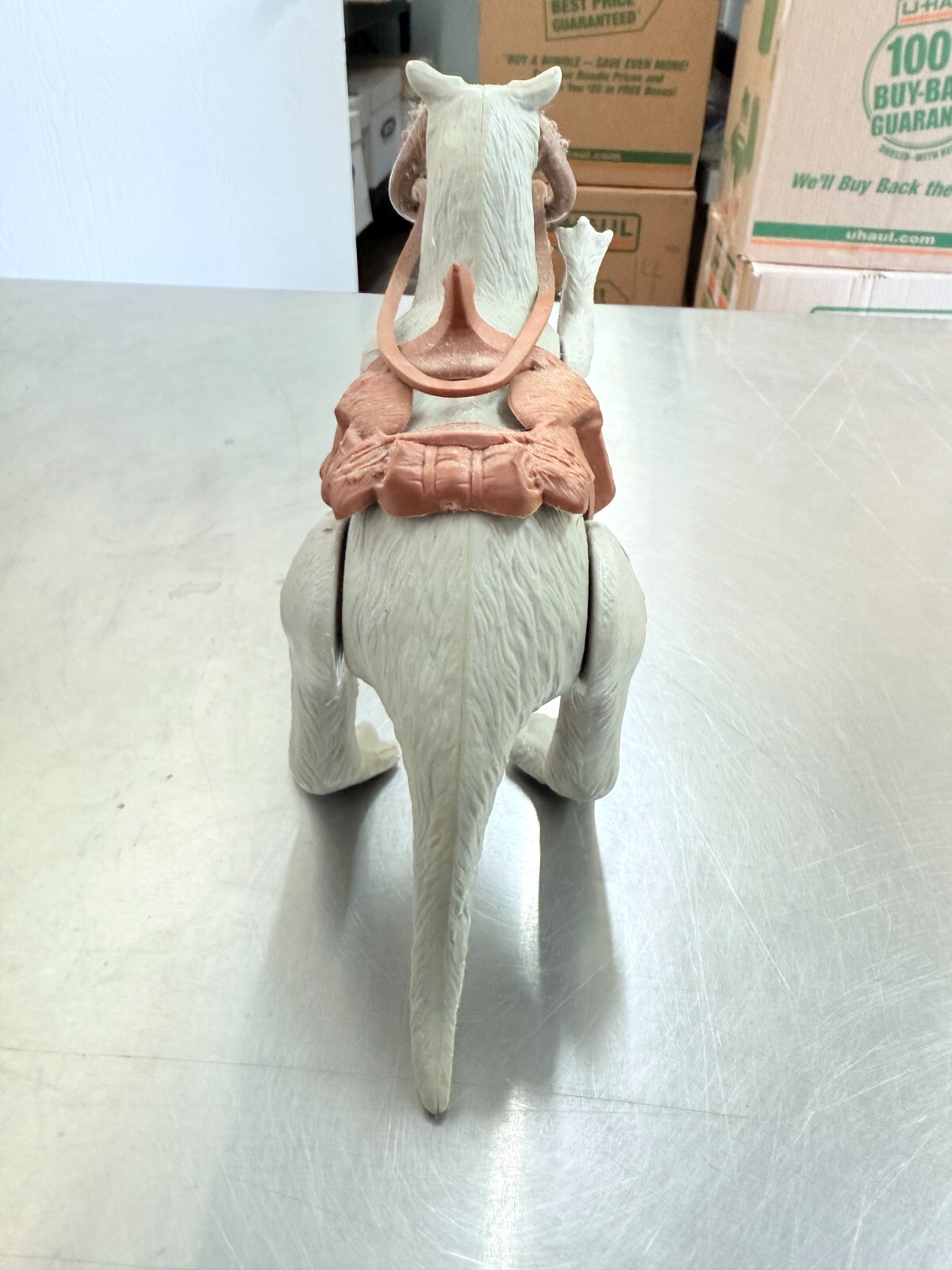 Tauntaun (closed belly) sold