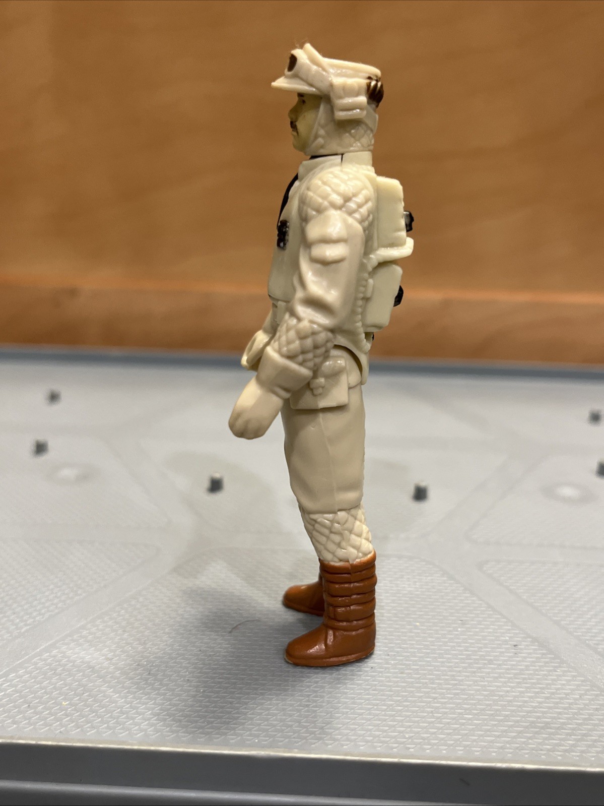 Rebel Commander sold