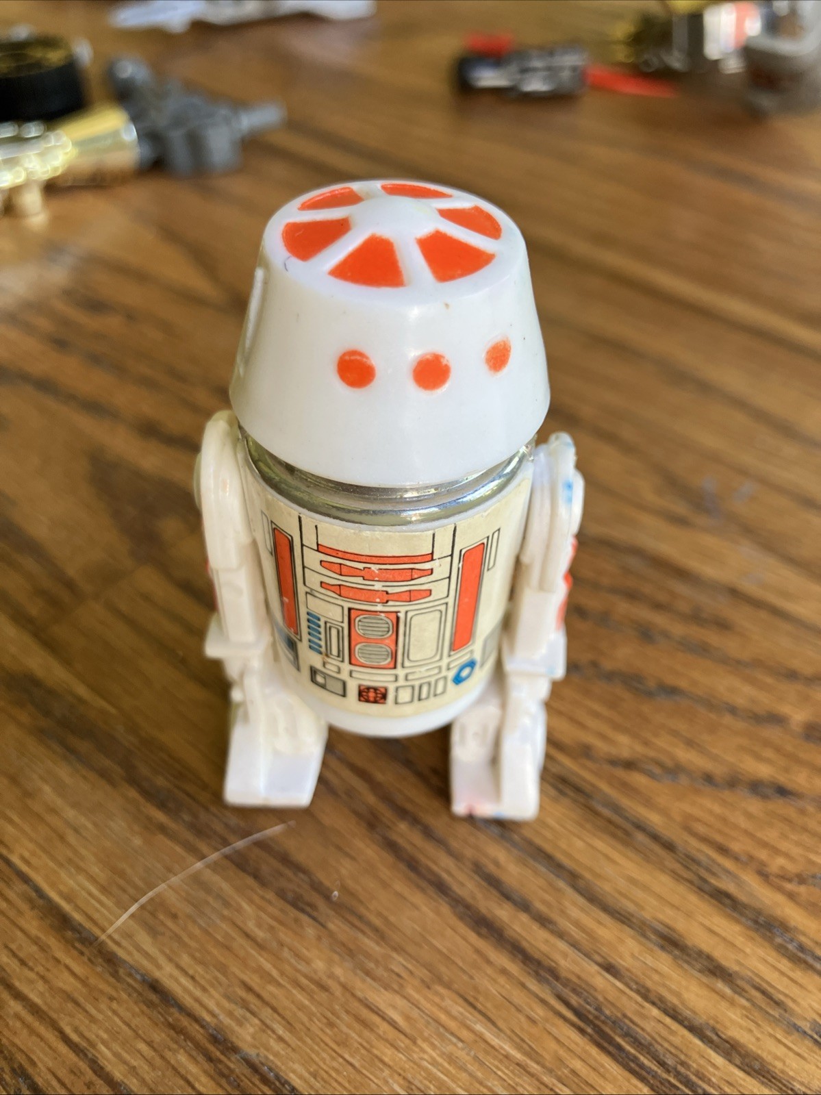 R5-D4 (Arfive-Defour) sold