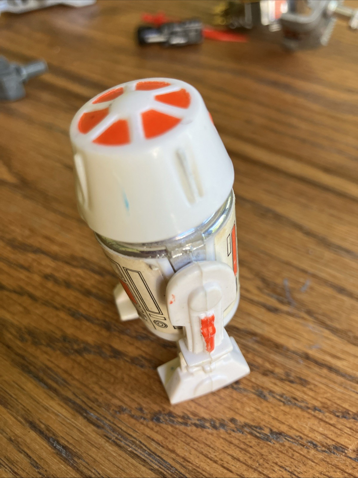 R5-D4 (Arfive-Defour) sold