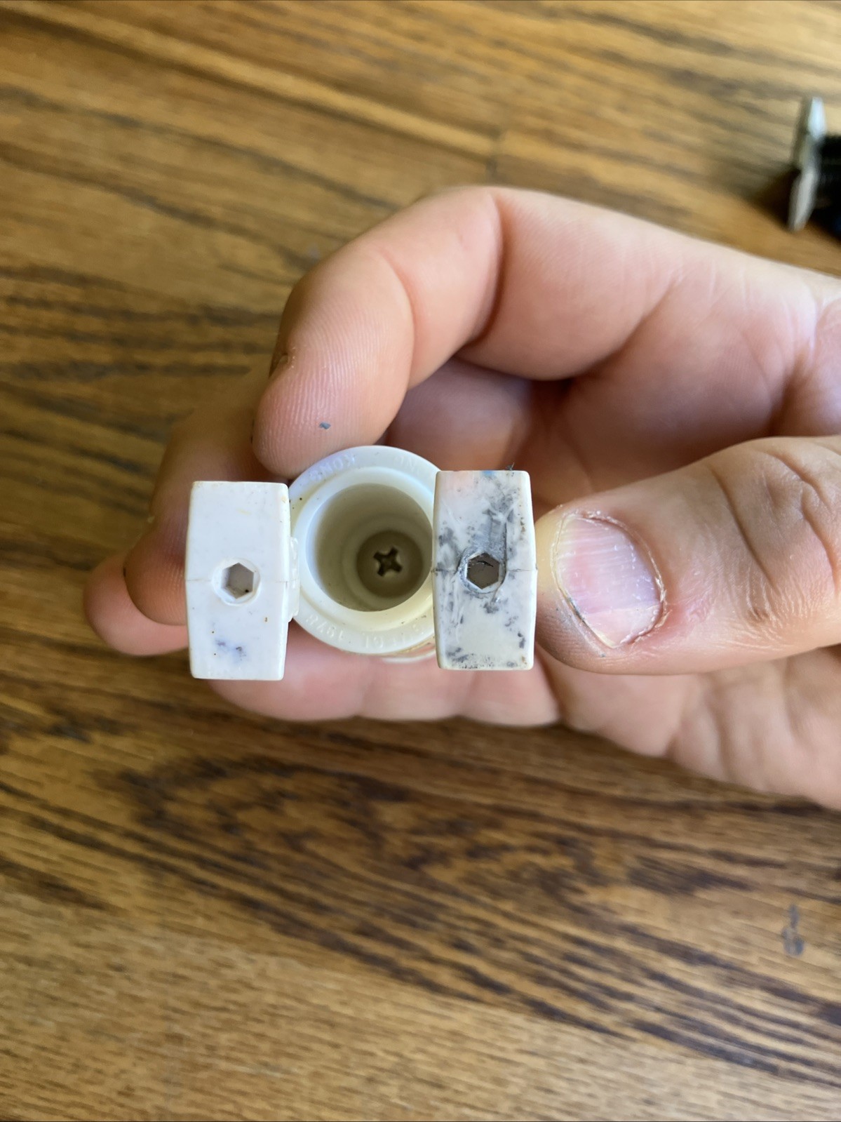 R5-D4 (Arfive-Defour) sold