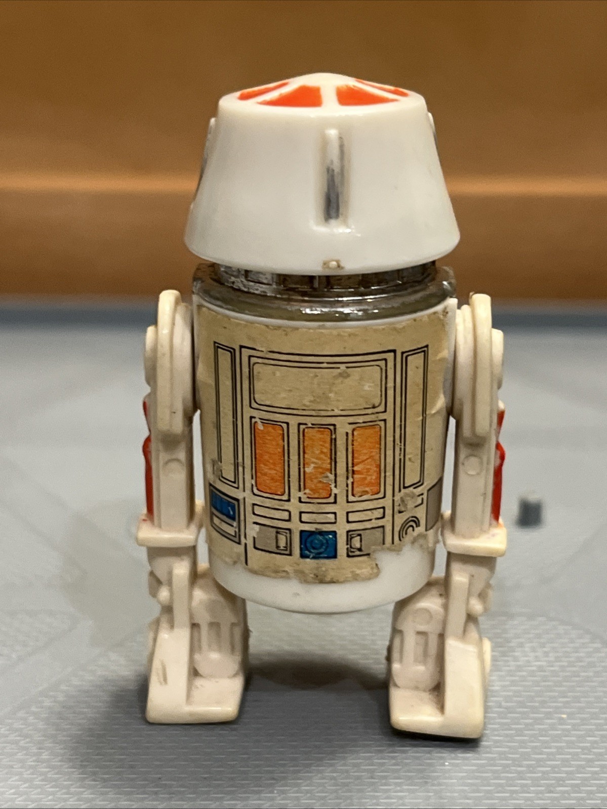 R5-D4 (Arfive-Defour) sold