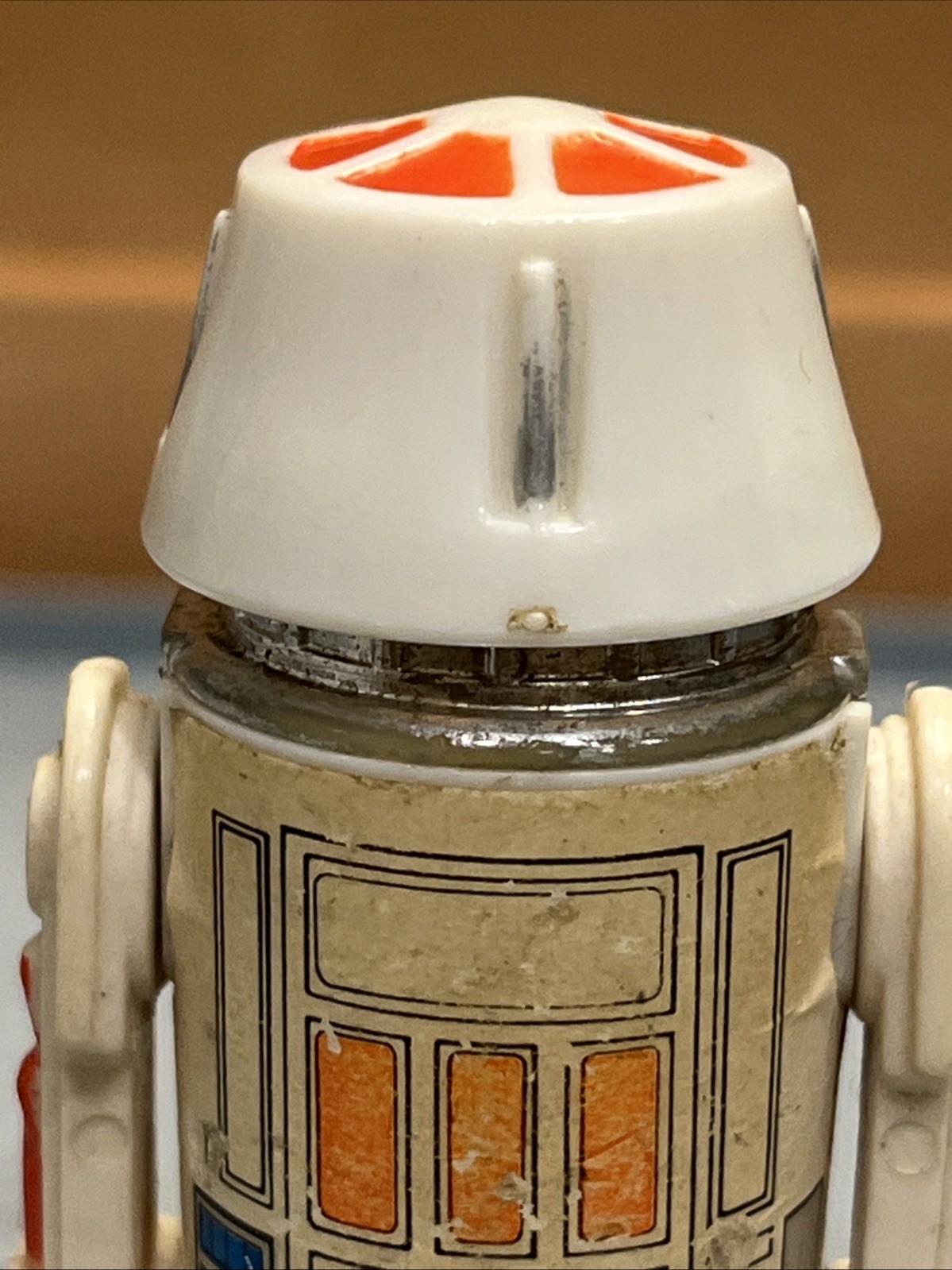 R5-D4 (Arfive-Defour) sold