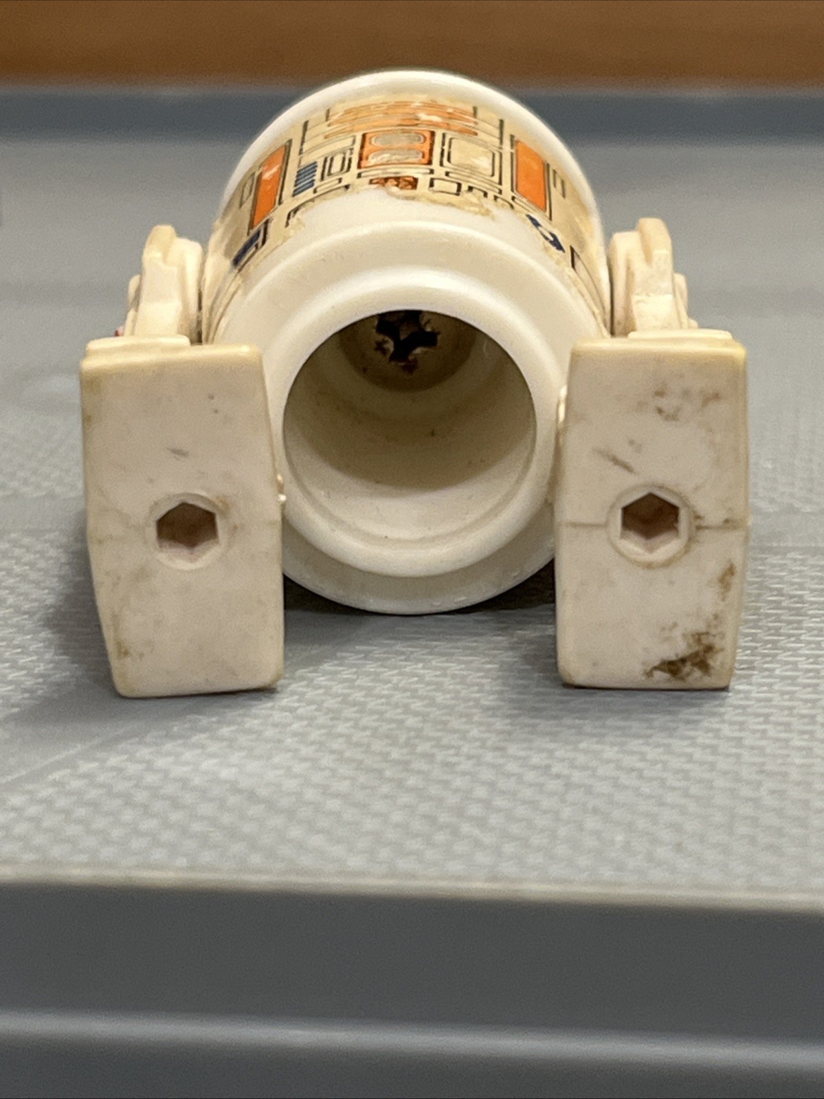 R5-D4 (Arfive-Defour) sold