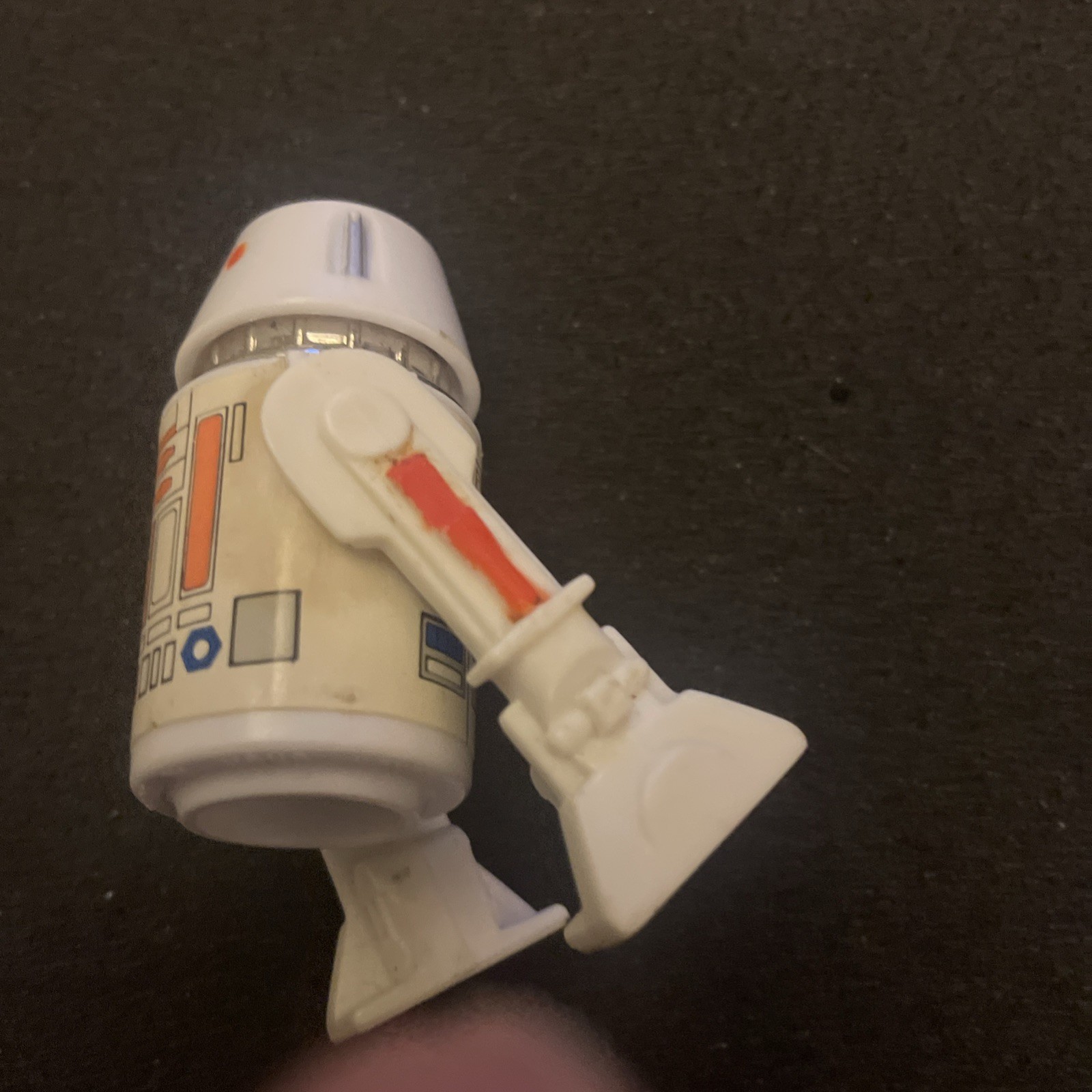 R5-D4 (Arfive-Defour) sold