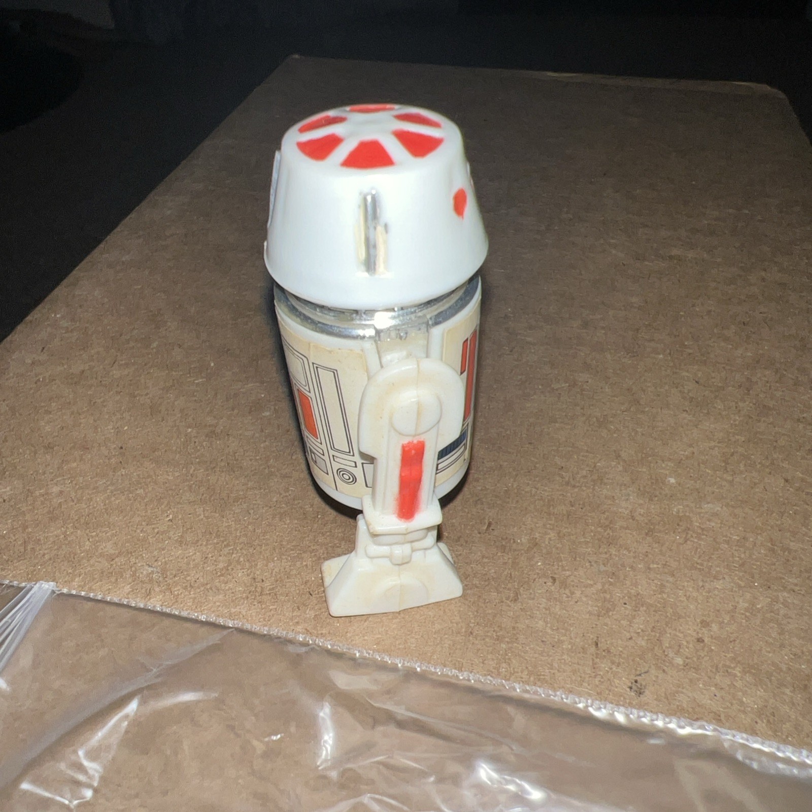 R5-D4 (Arfive-Defour) sold