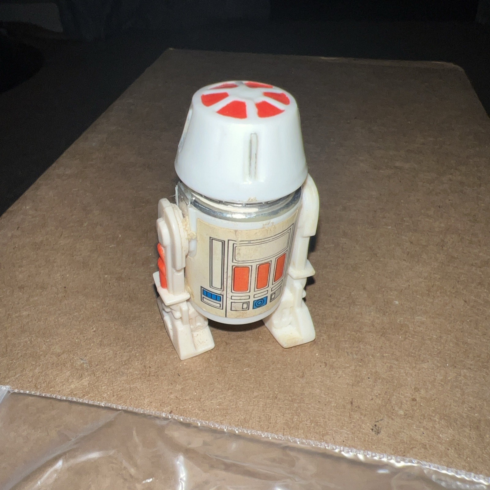 R5-D4 (Arfive-Defour) sold