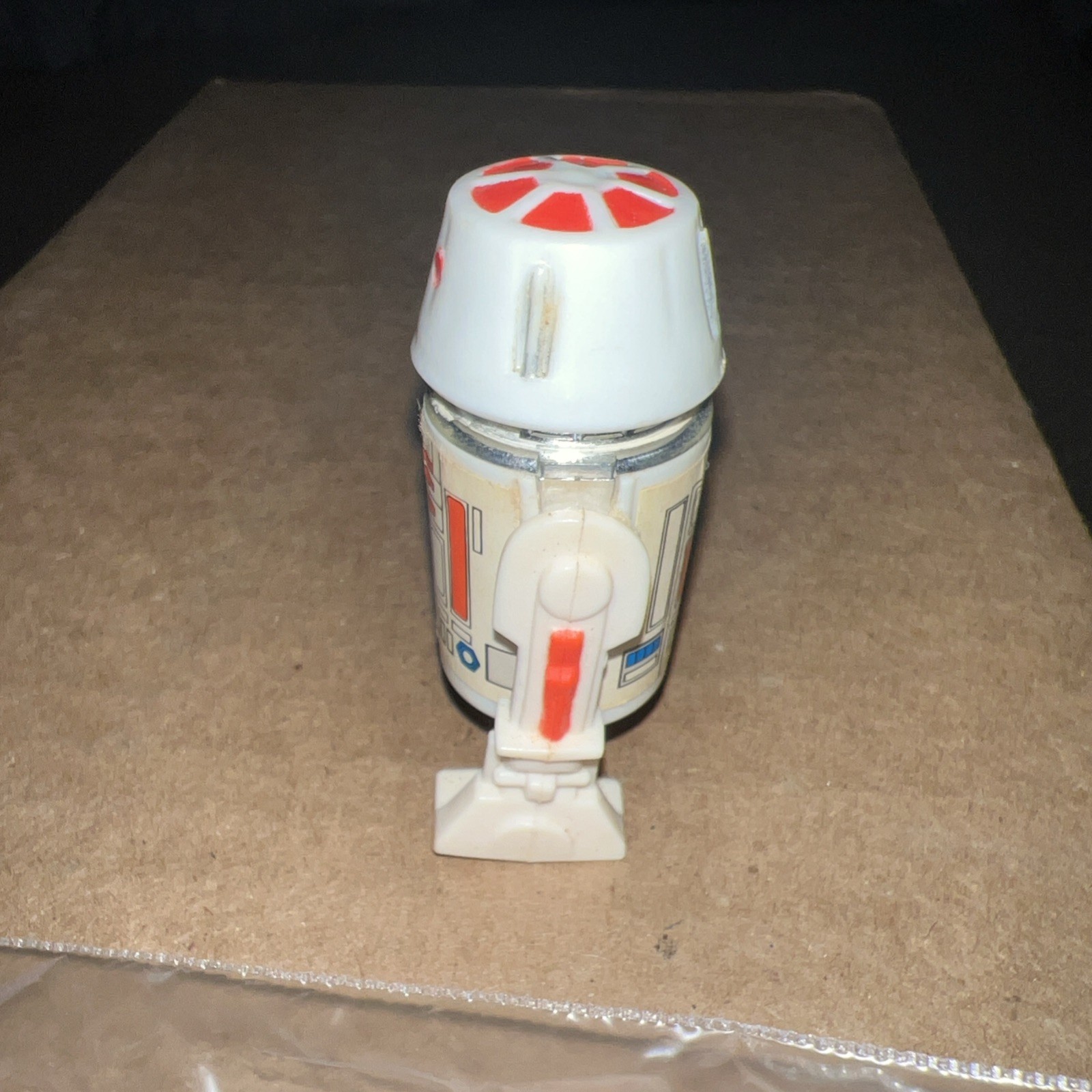R5-D4 (Arfive-Defour) sold