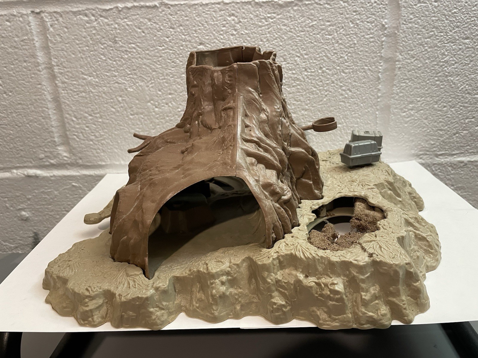 Dagobah Action Playset sold