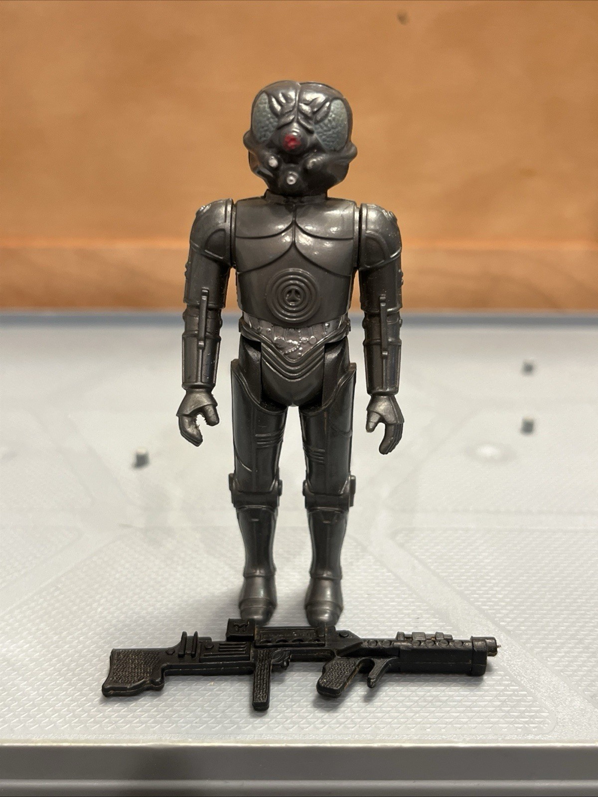 Zuckuss sold