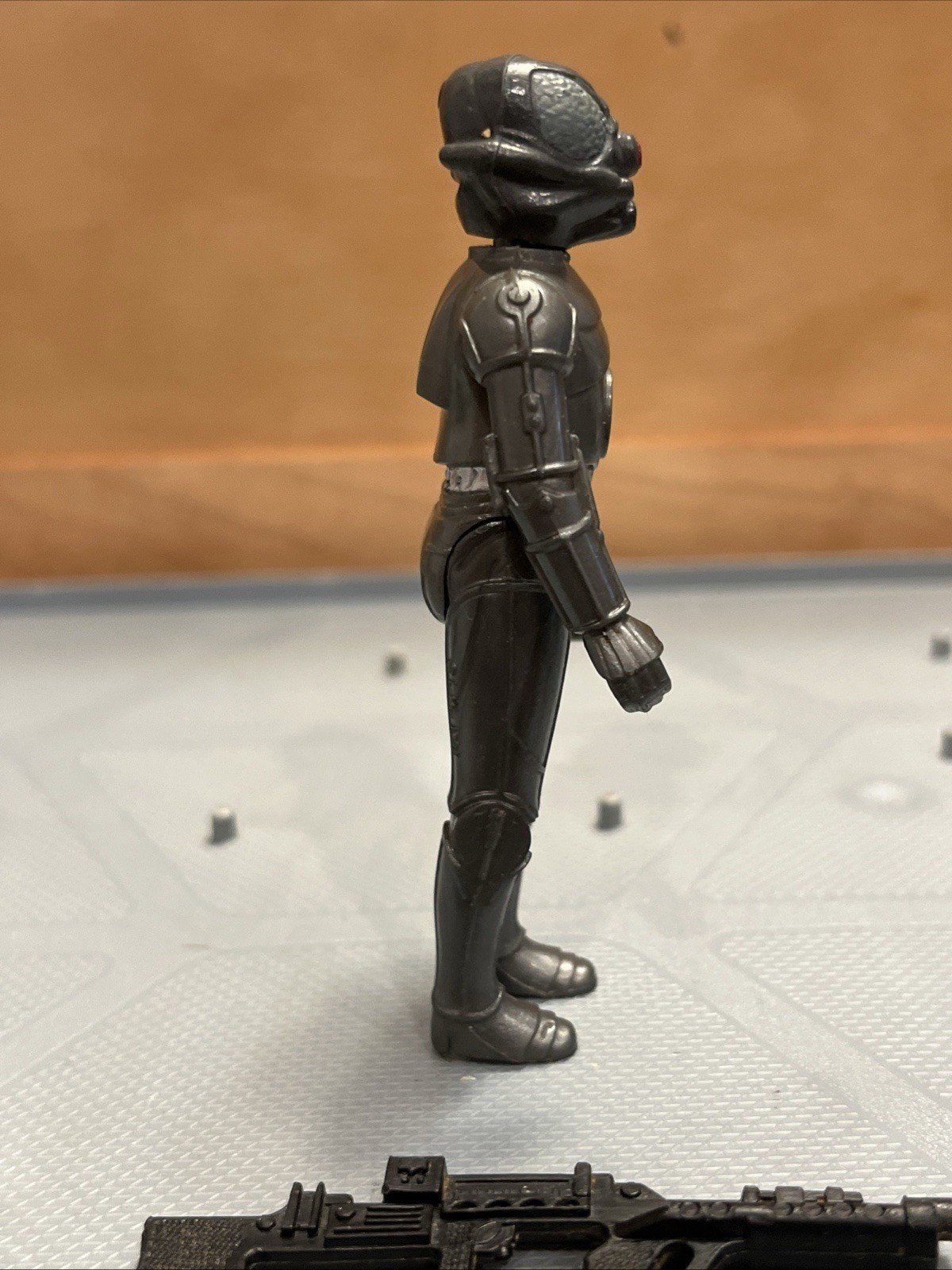 Zuckuss sold