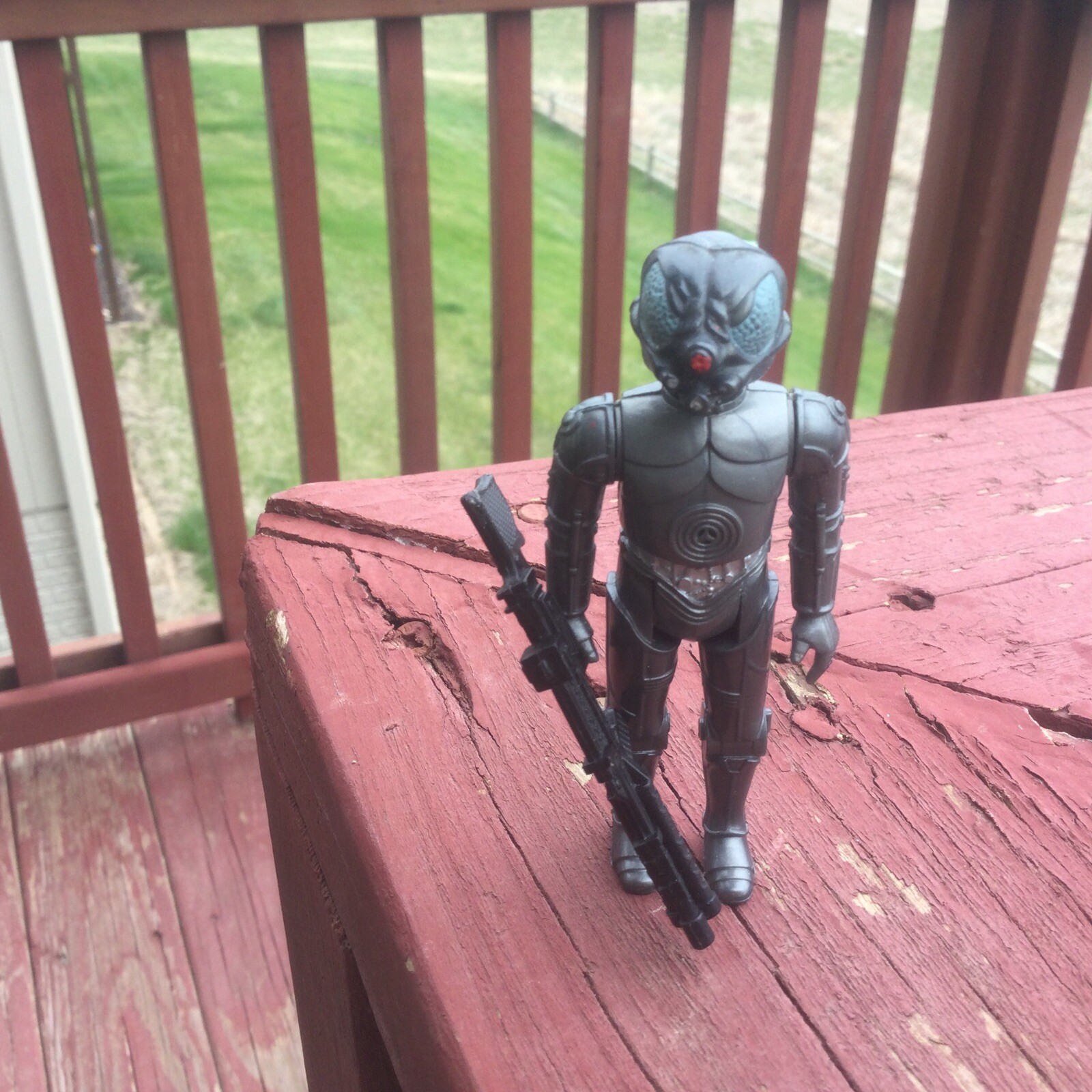Zuckuss sold