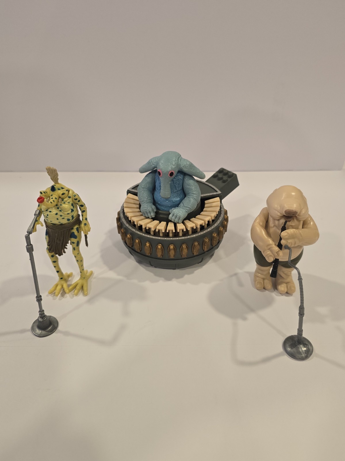 Sy Snootles & The Rebo Band sold