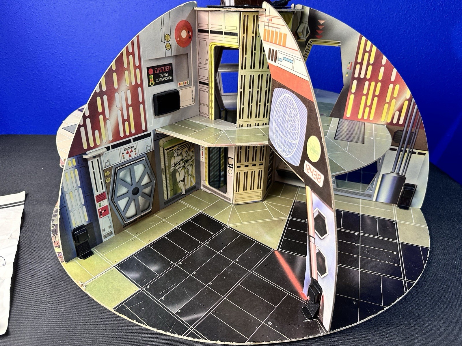 Death Star Playset (Palitoy) sold