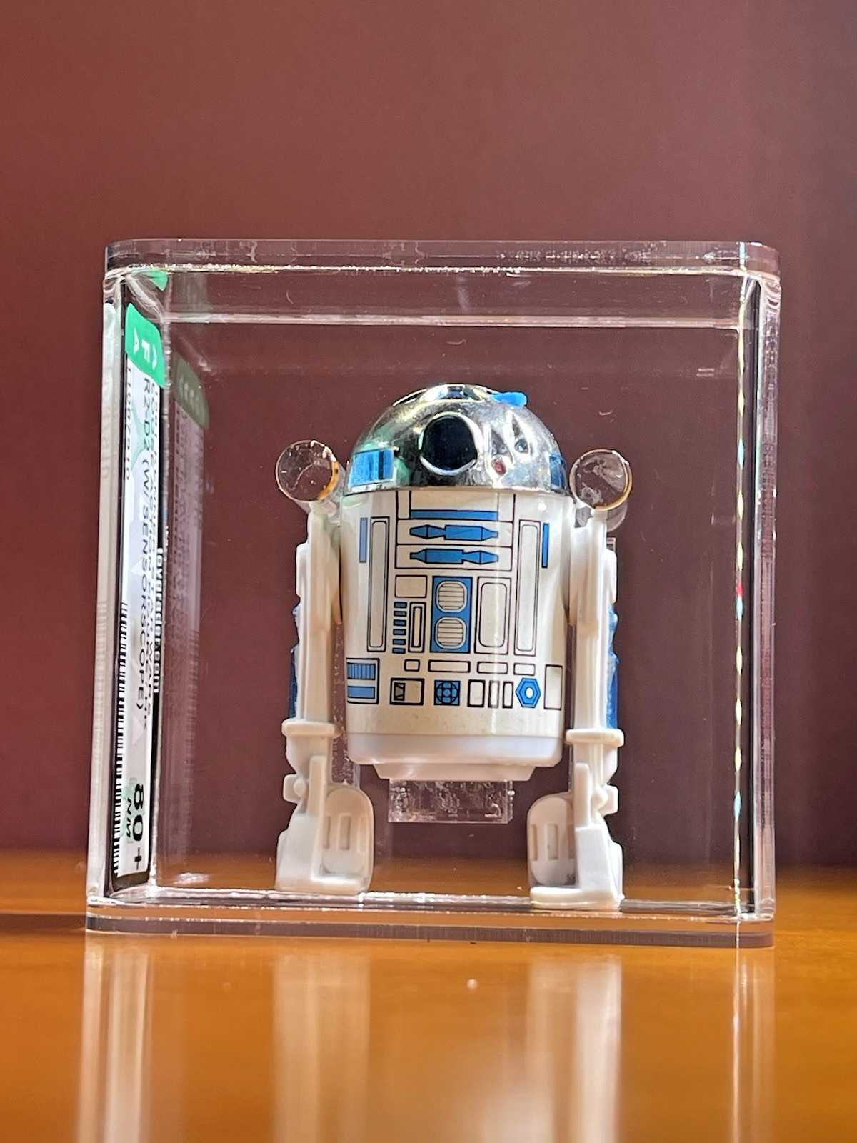 R2-D2 (Artoo-Detoo) (with Sensorscope) sold