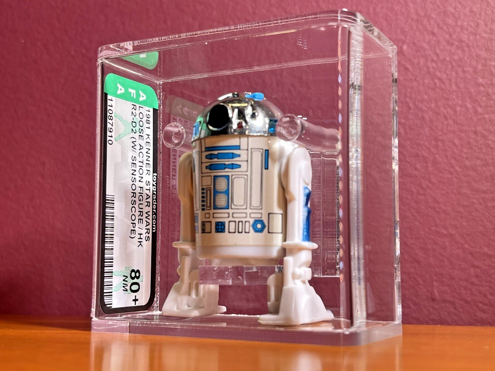 R2-D2 (Artoo-Detoo) (with Sensorscope) sold