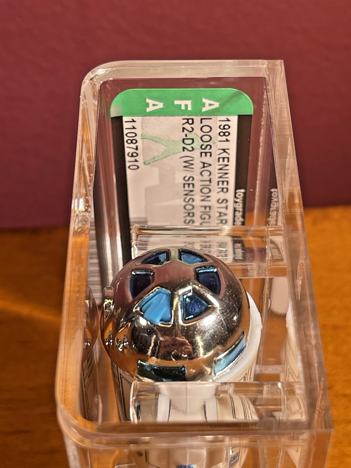 R2-D2 (Artoo-Detoo) (with Sensorscope) sold
