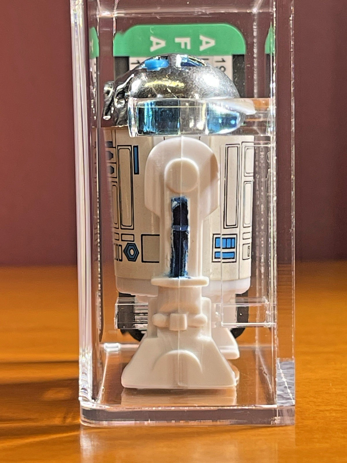 R2-D2 (Artoo-Detoo) (with Sensorscope) sold