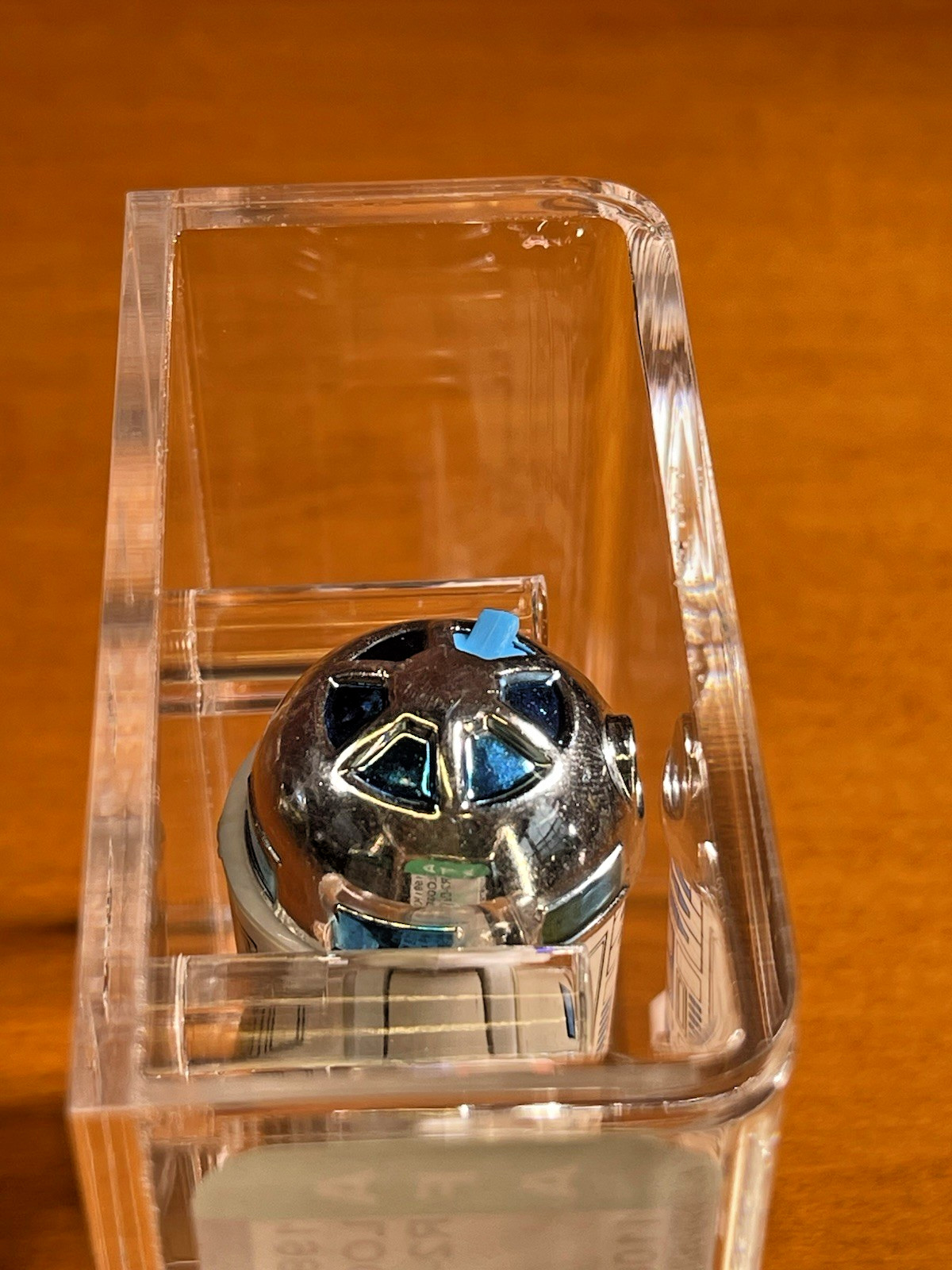R2-D2 (Artoo-Detoo) (with Sensorscope) sold