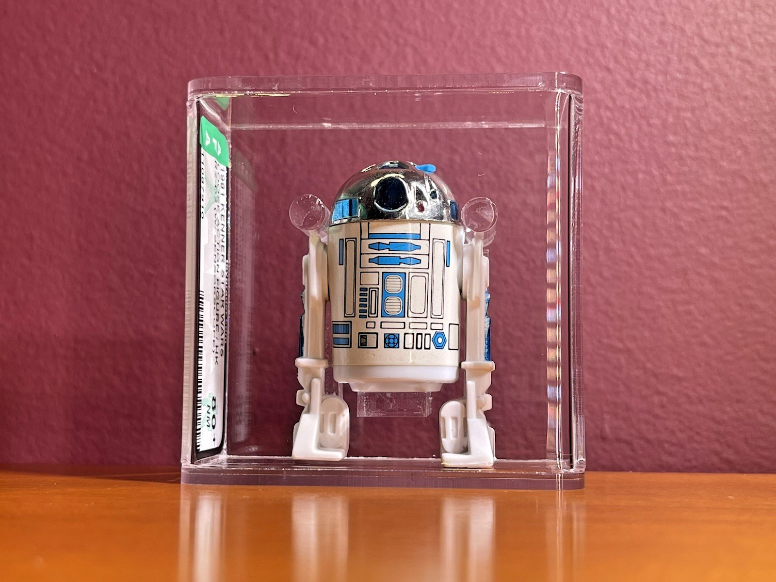 R2-D2 (Artoo-Detoo) (with Sensorscope) sold