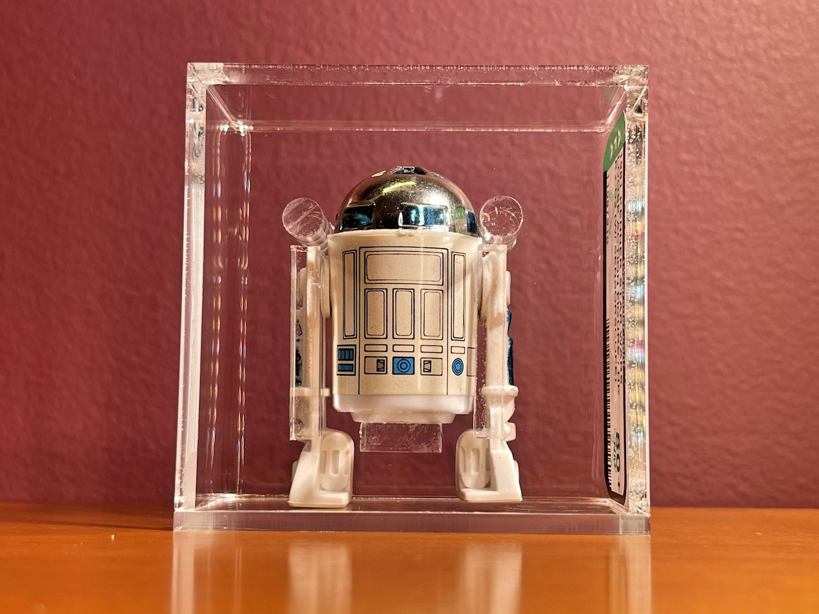 R2-D2 (Artoo-Detoo) (with Sensorscope) sold