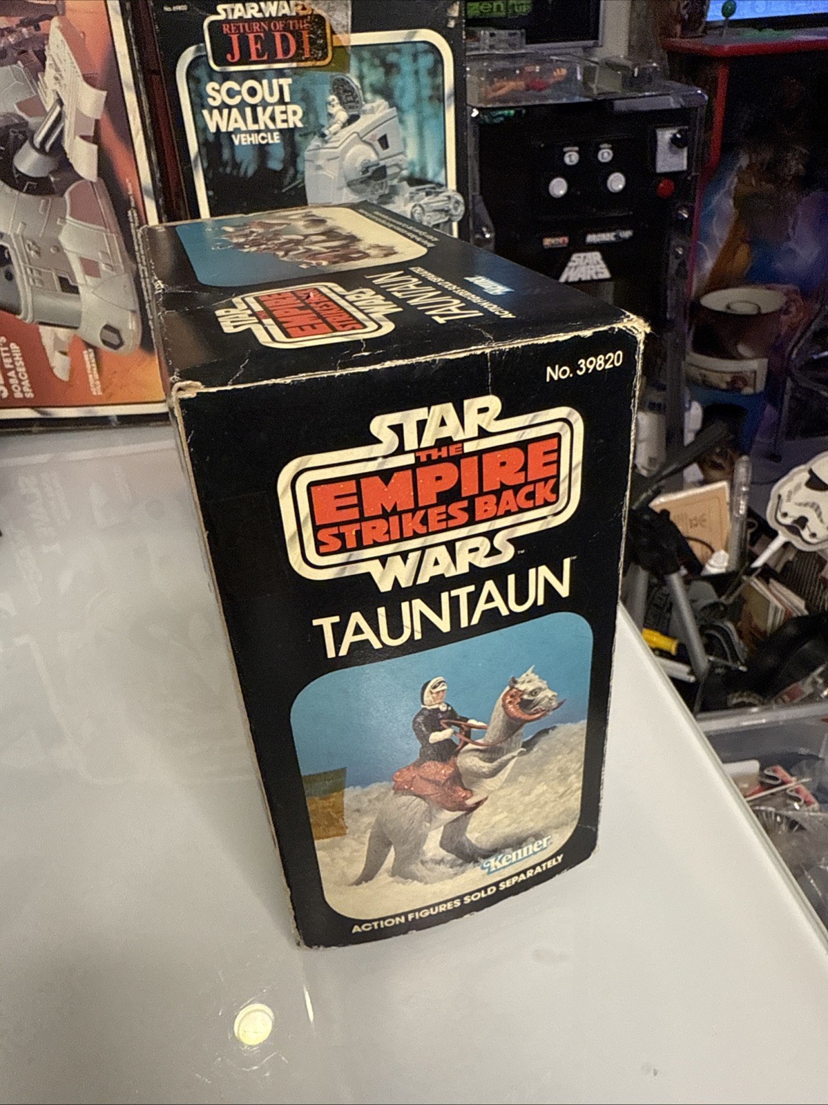 Tauntaun (closed belly) sold