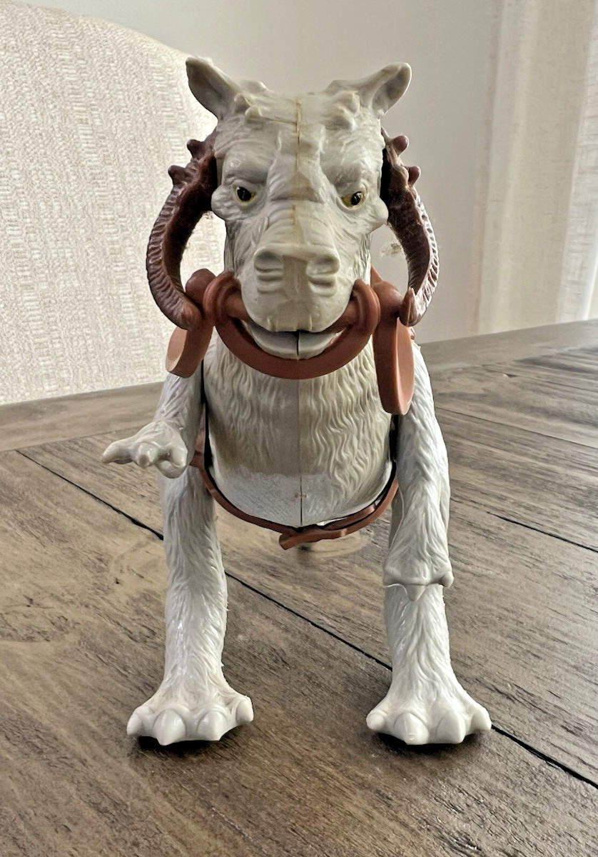 Tauntaun (closed belly) sold