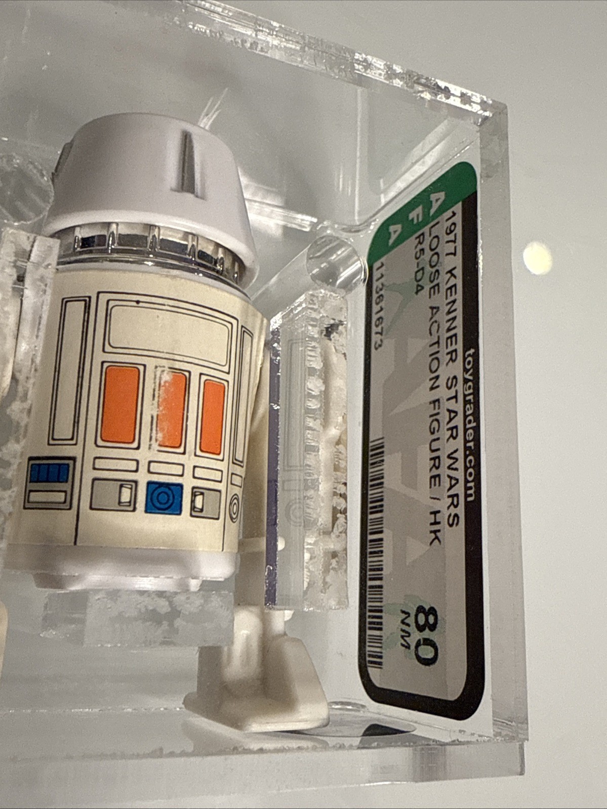R5-D4 (Arfive-Defour) sold