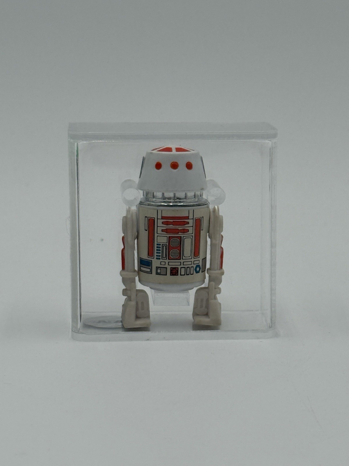 R5-D4 (Arfive-Defour) sold