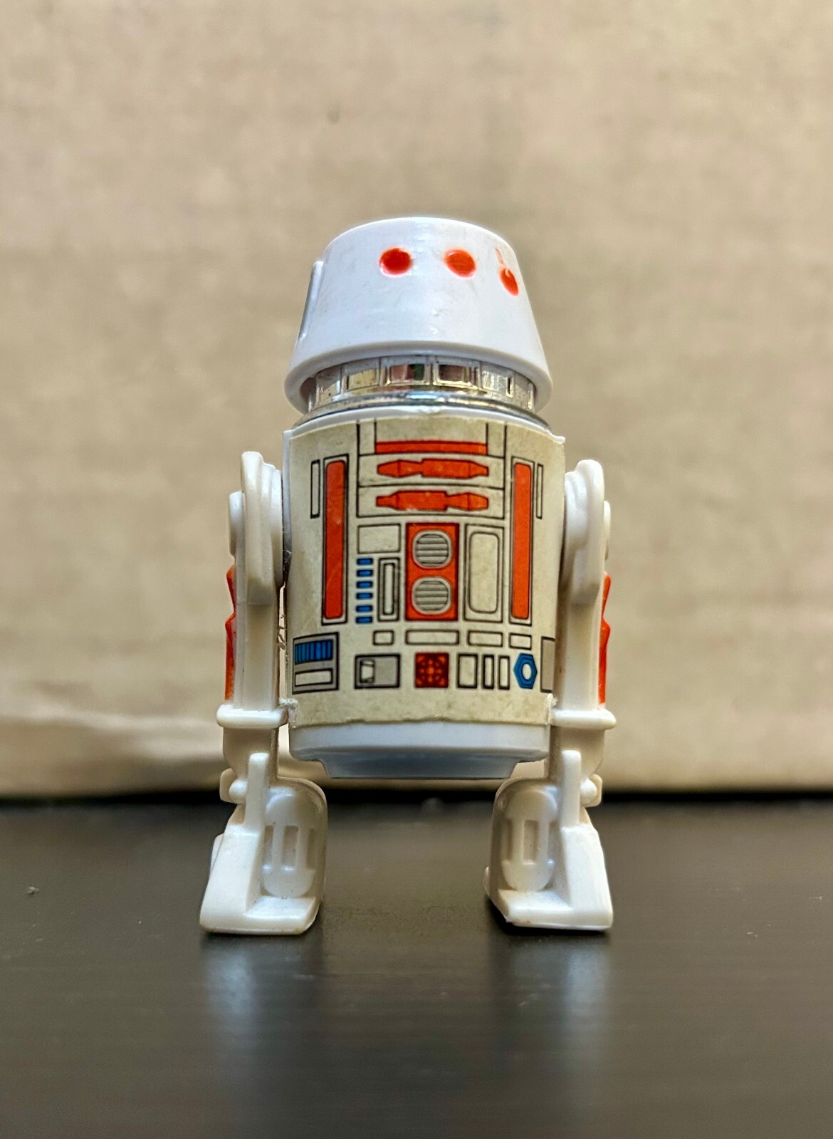 R5-D4 (Arfive-Defour) sold