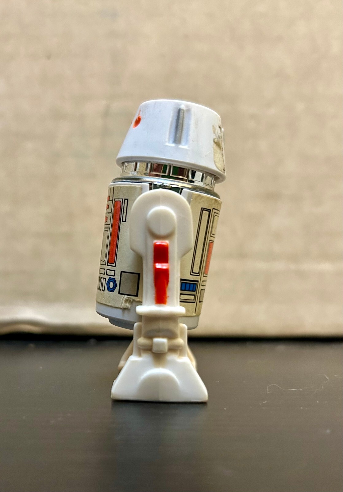 R5-D4 (Arfive-Defour) sold