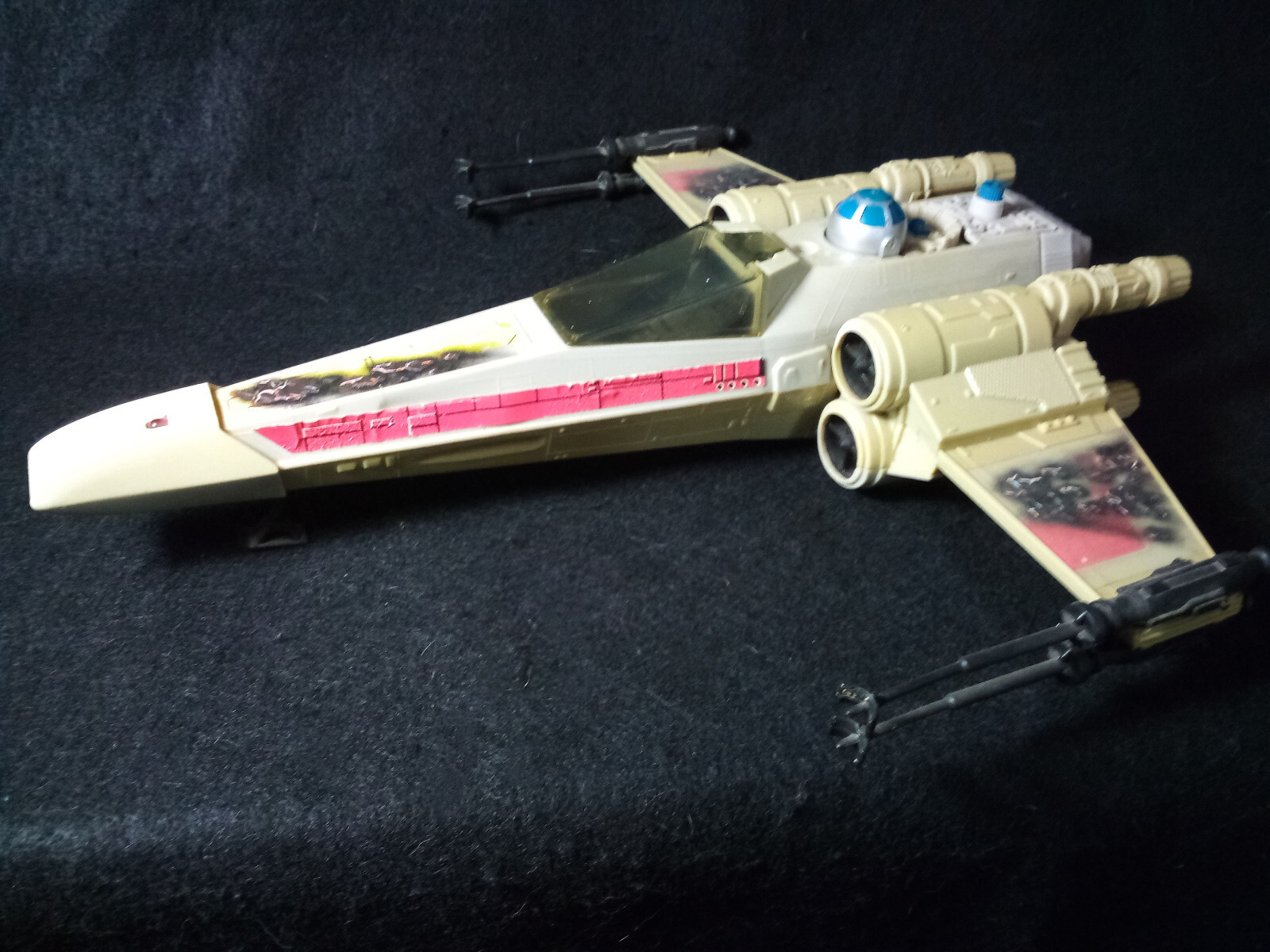 X-Wing Fighter (Battle Damaged) sold