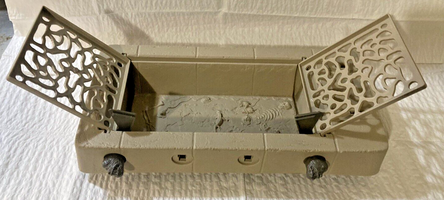 Jabba the Hutt Action Playset sold