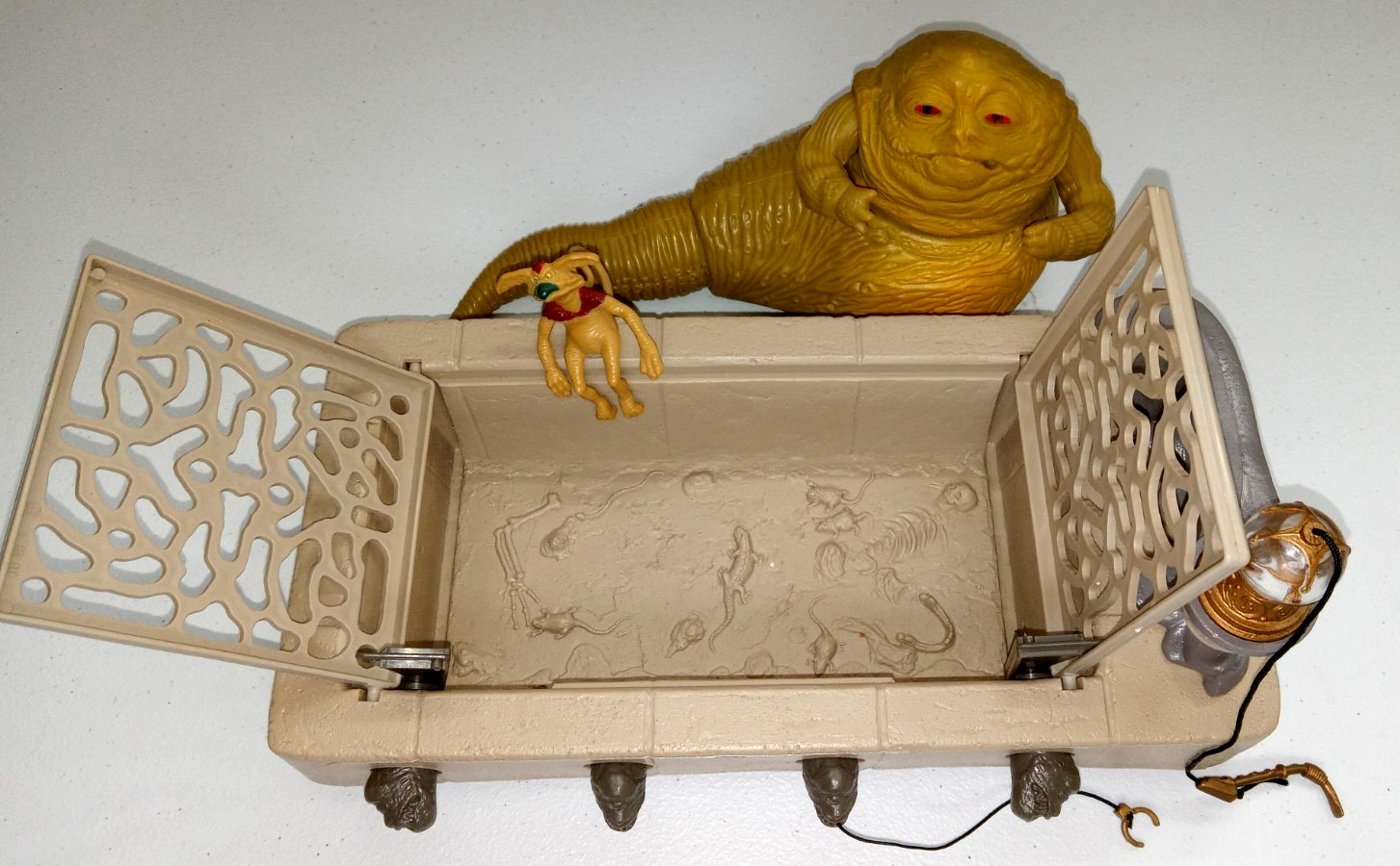 Jabba the Hutt Action Playset sold