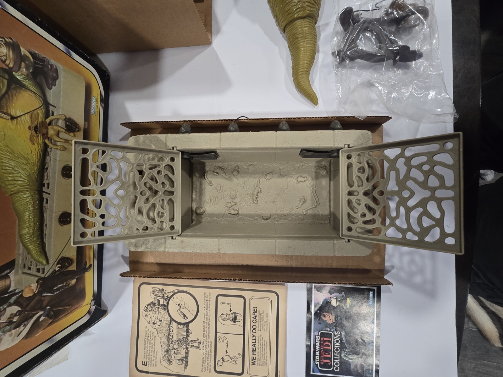Jabba the Hutt Action Playset sold