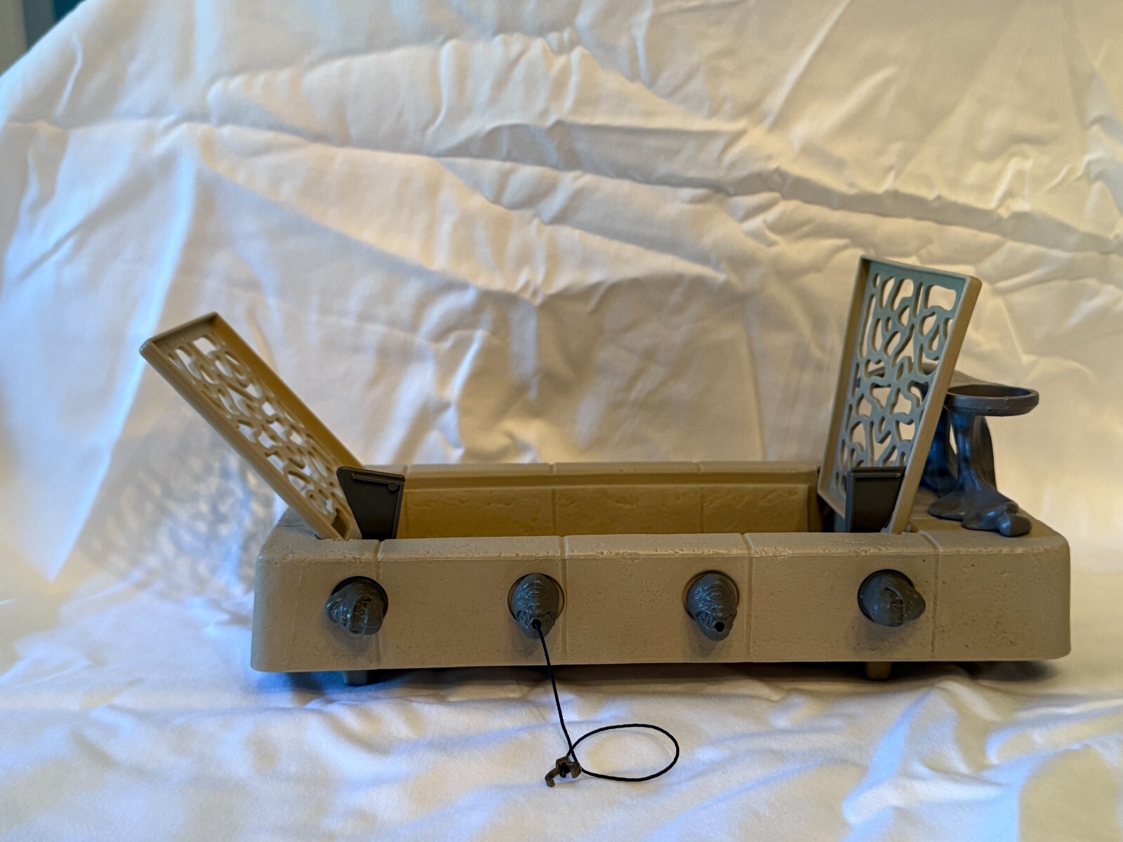 Jabba the Hutt Action Playset sold