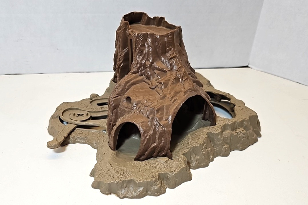 Dagobah Action Playset sold