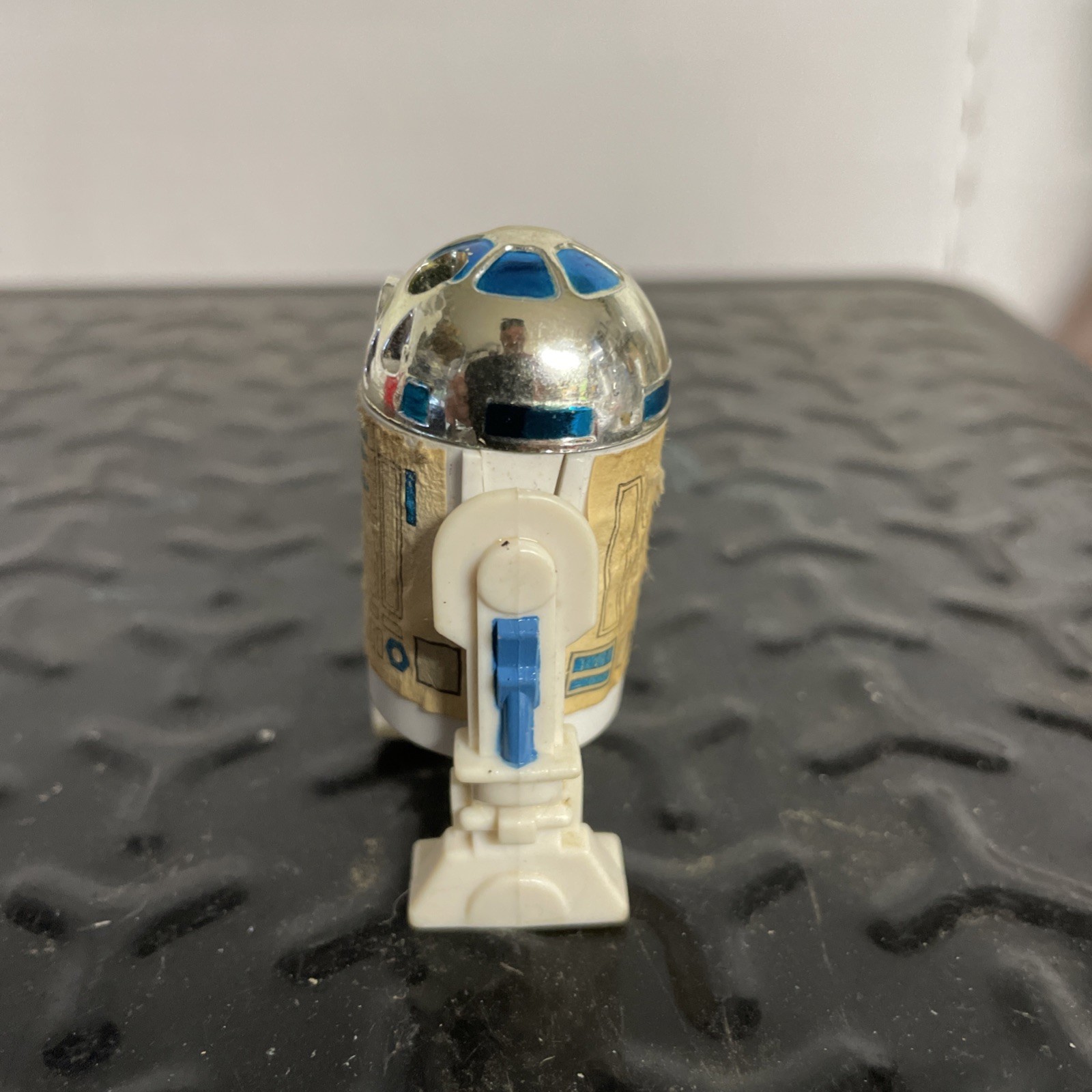 R2-D2 (Artoo-Detoo) with pop-up Lightsaber sold
