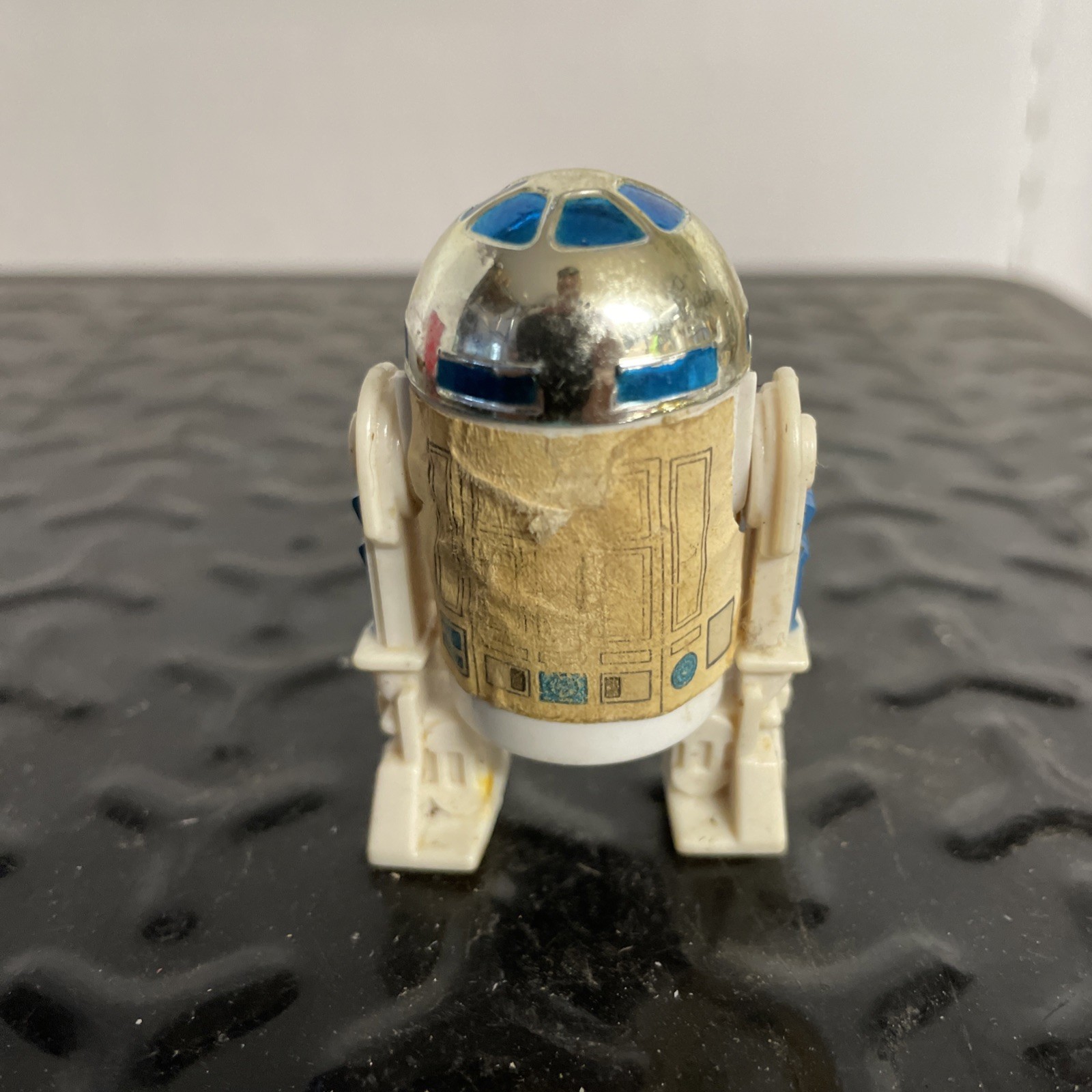 R2-D2 (Artoo-Detoo) with pop-up Lightsaber sold