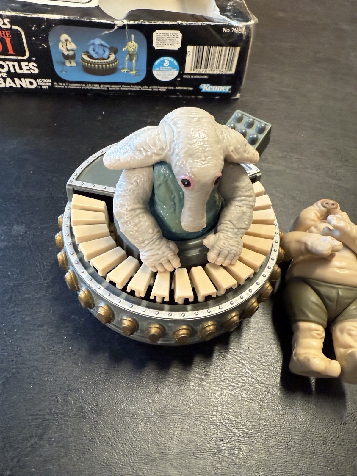 Sy Snootles & The Rebo Band sold