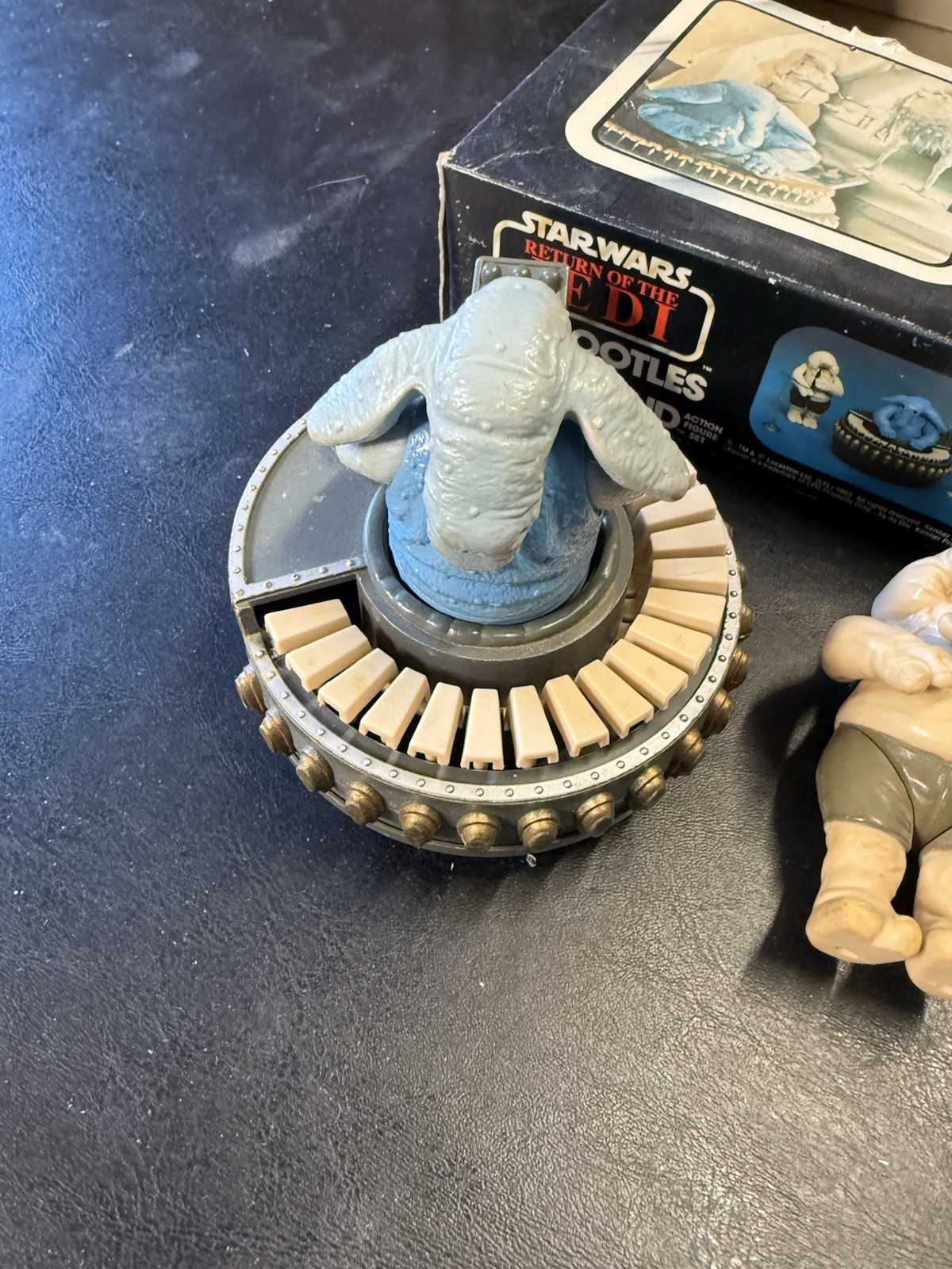 Sy Snootles & The Rebo Band sold
