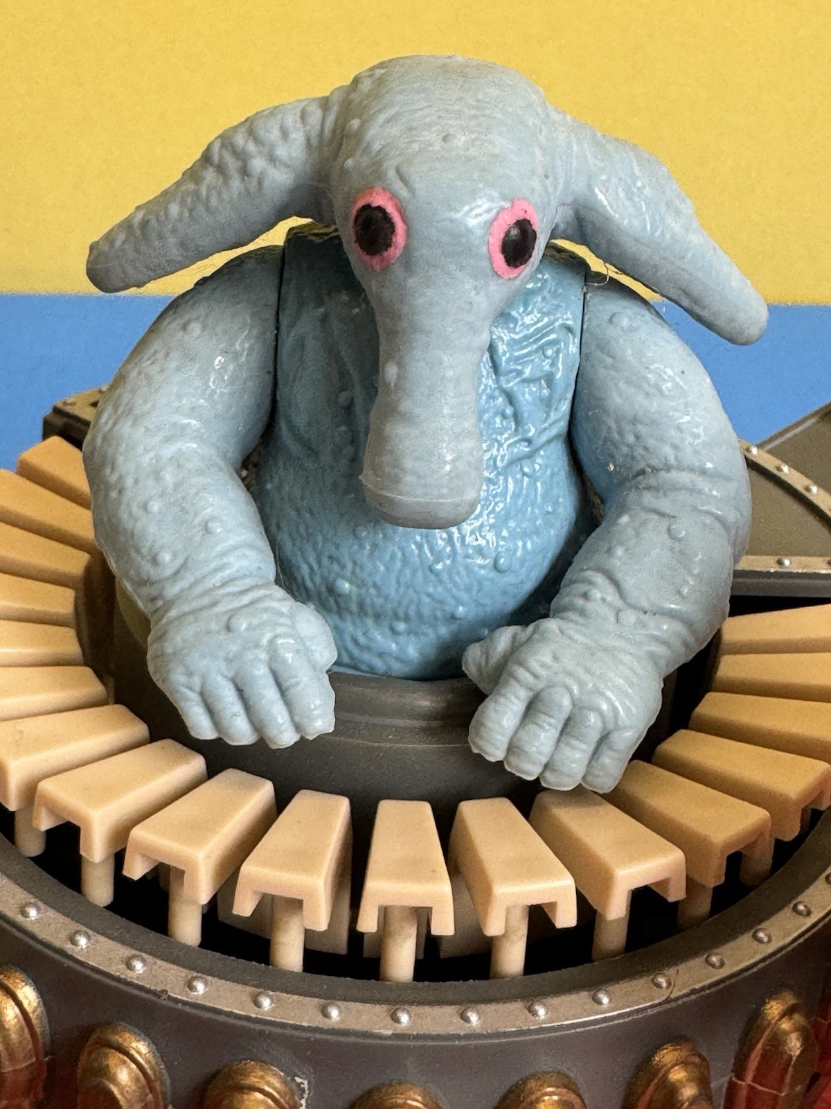 Sy Snootles & The Rebo Band sold