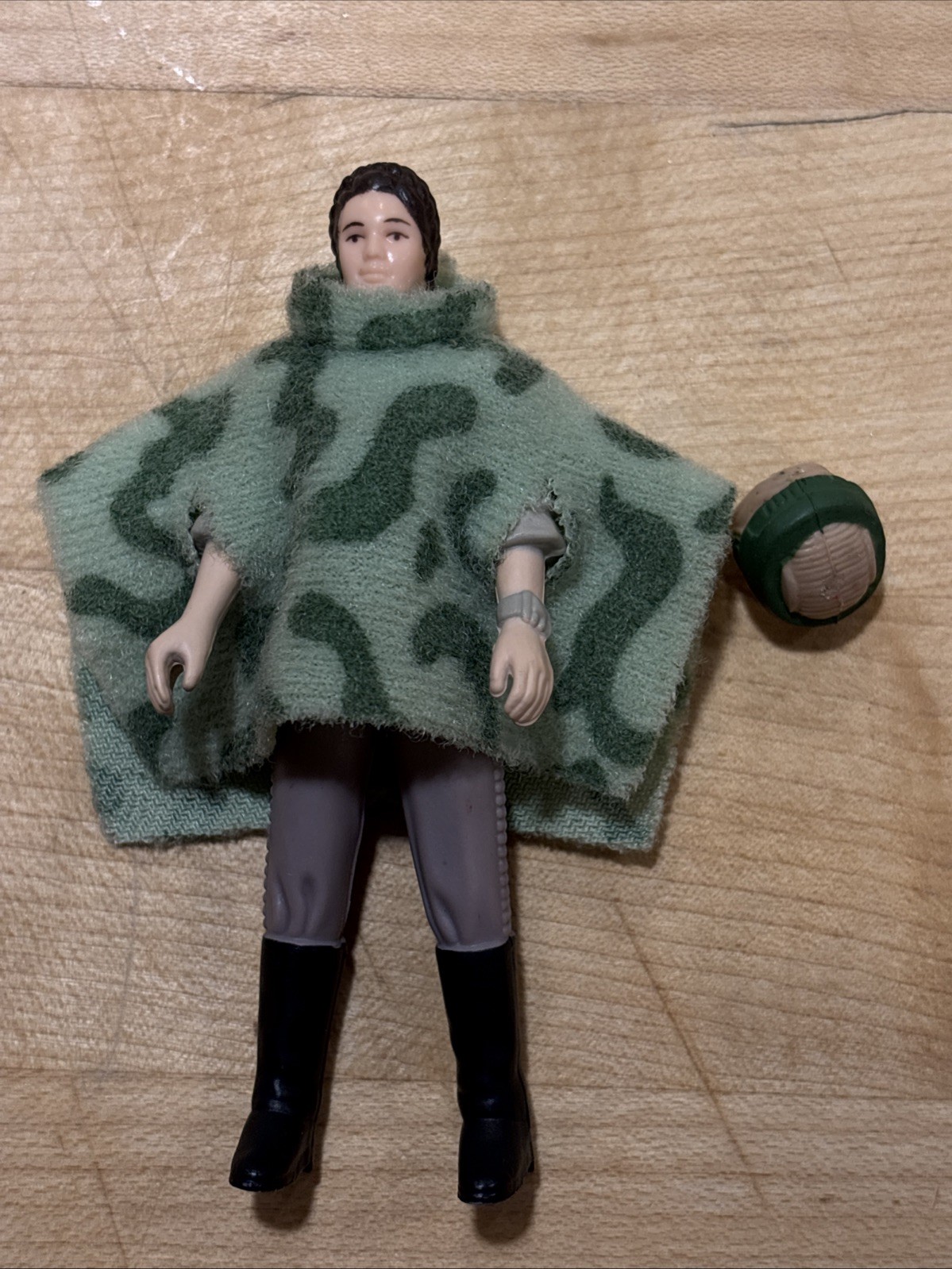 Princess Leia Organa (In Combat Poncho) sold