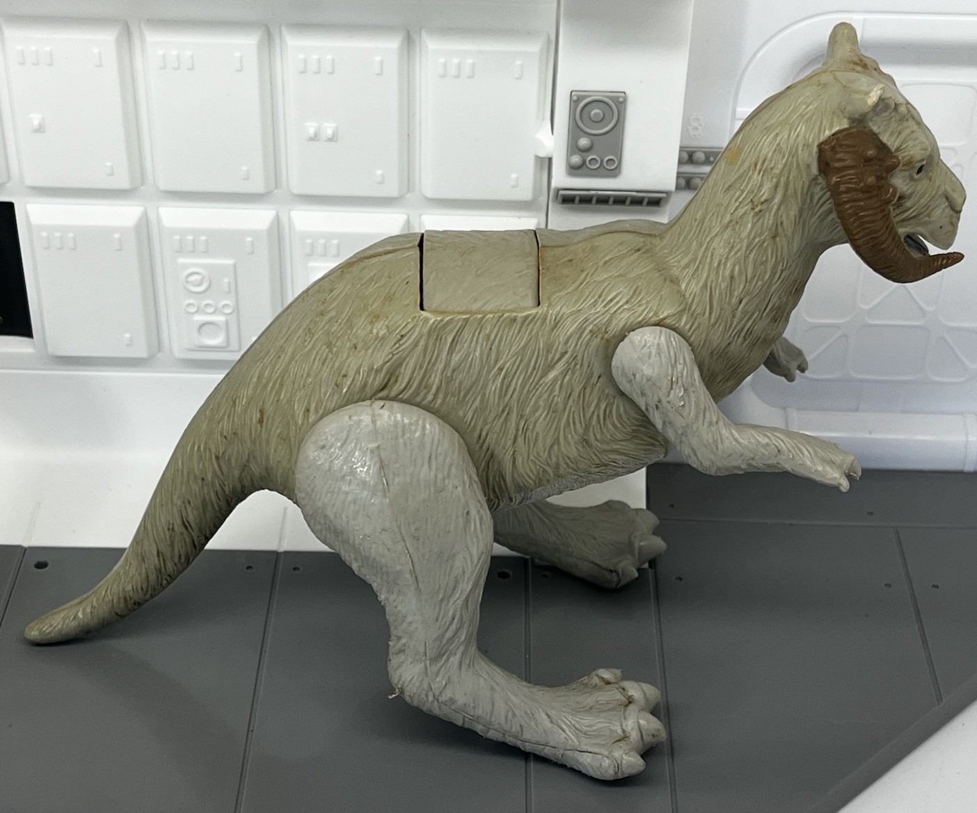 Tauntaun (closed belly) sold