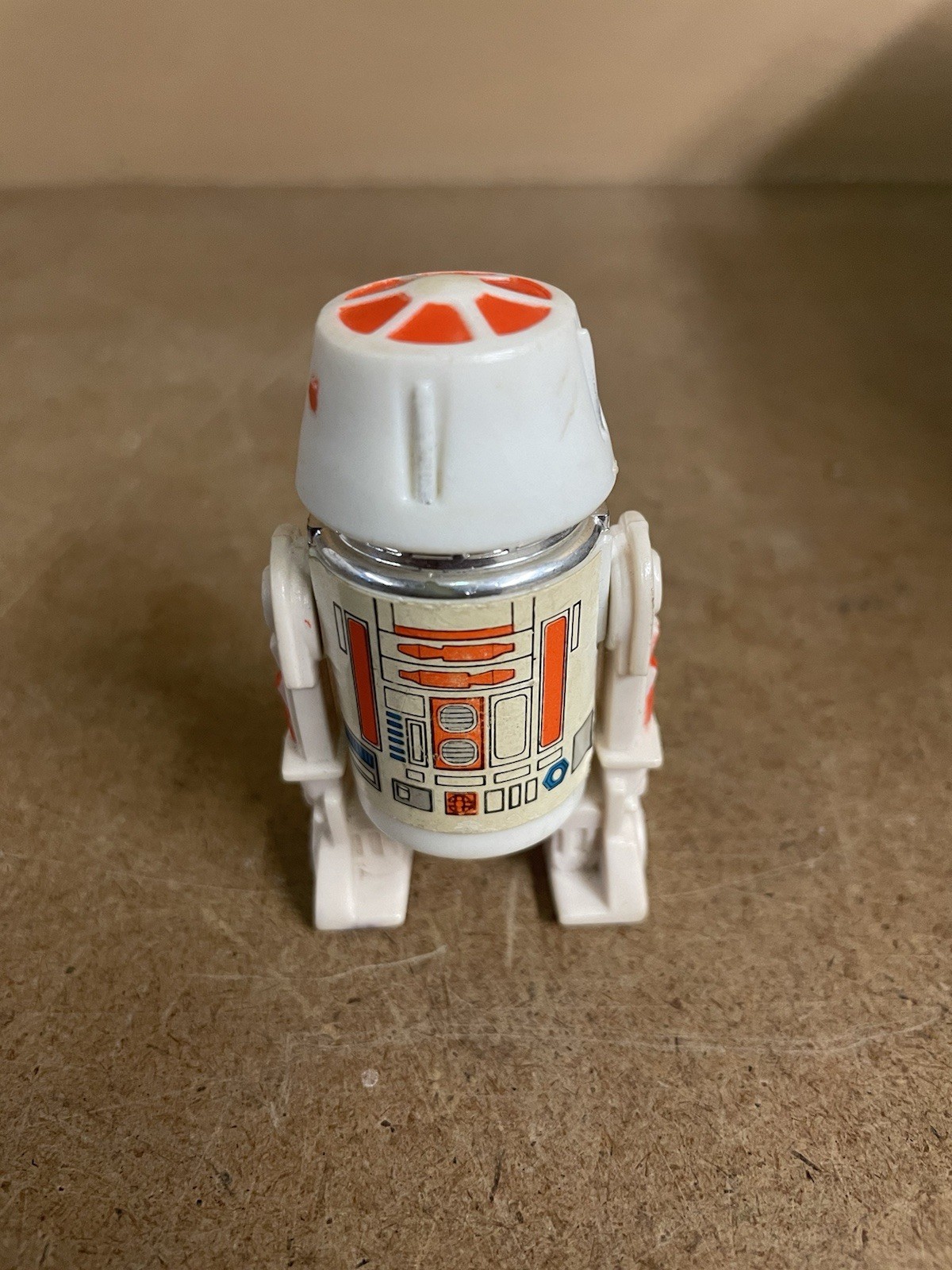 R5-D4 (Arfive-Defour) sold