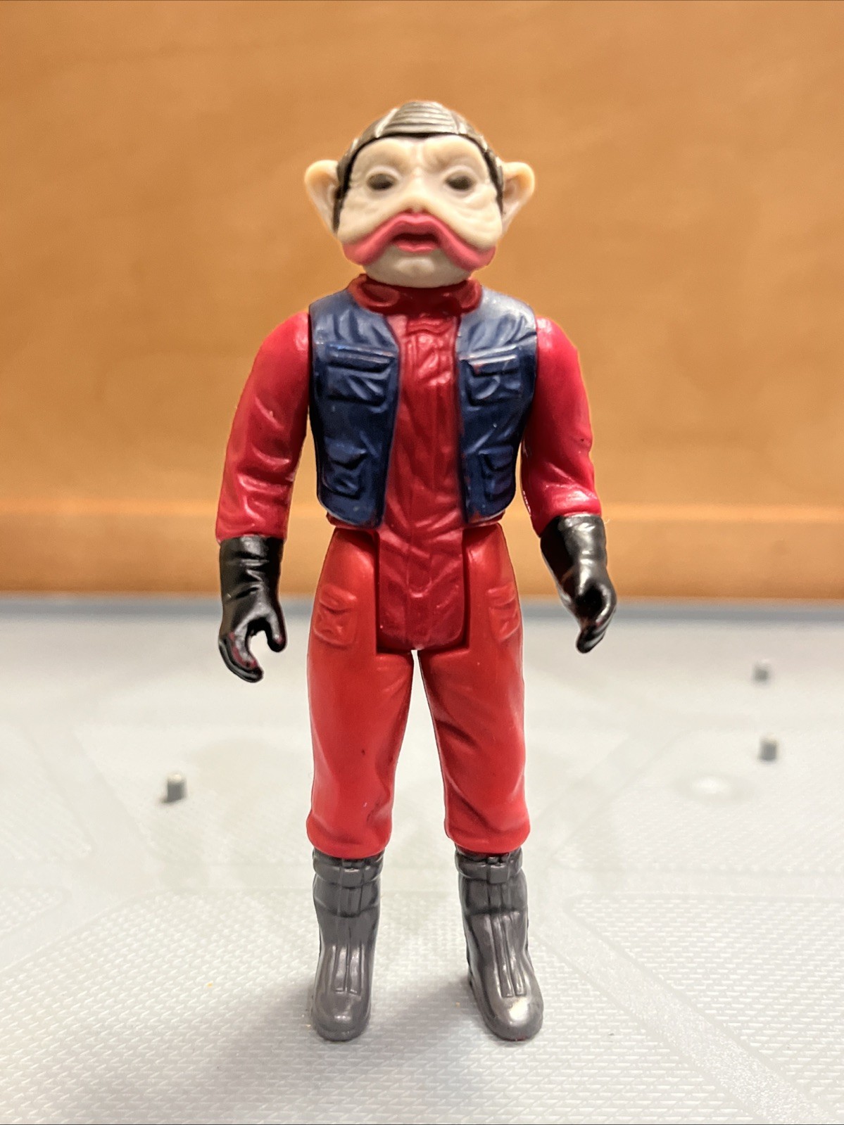 Nien Nunb sold