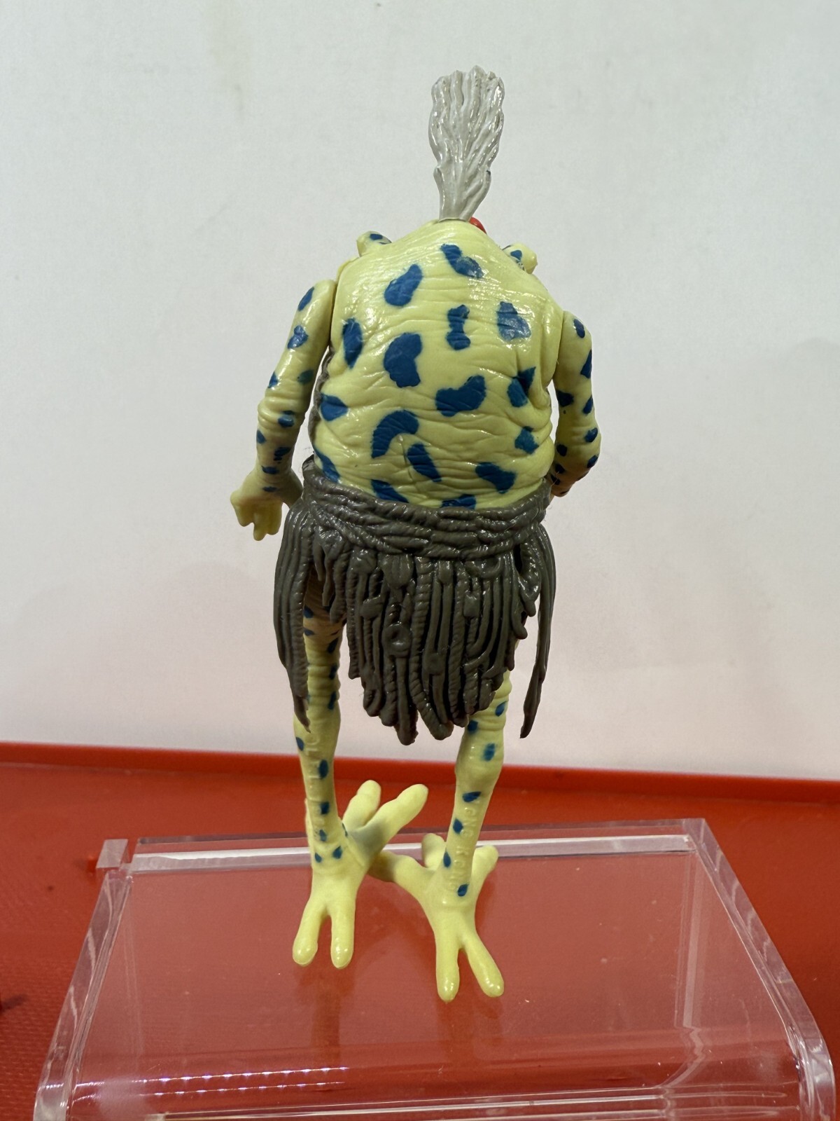 Sy Snootles sold