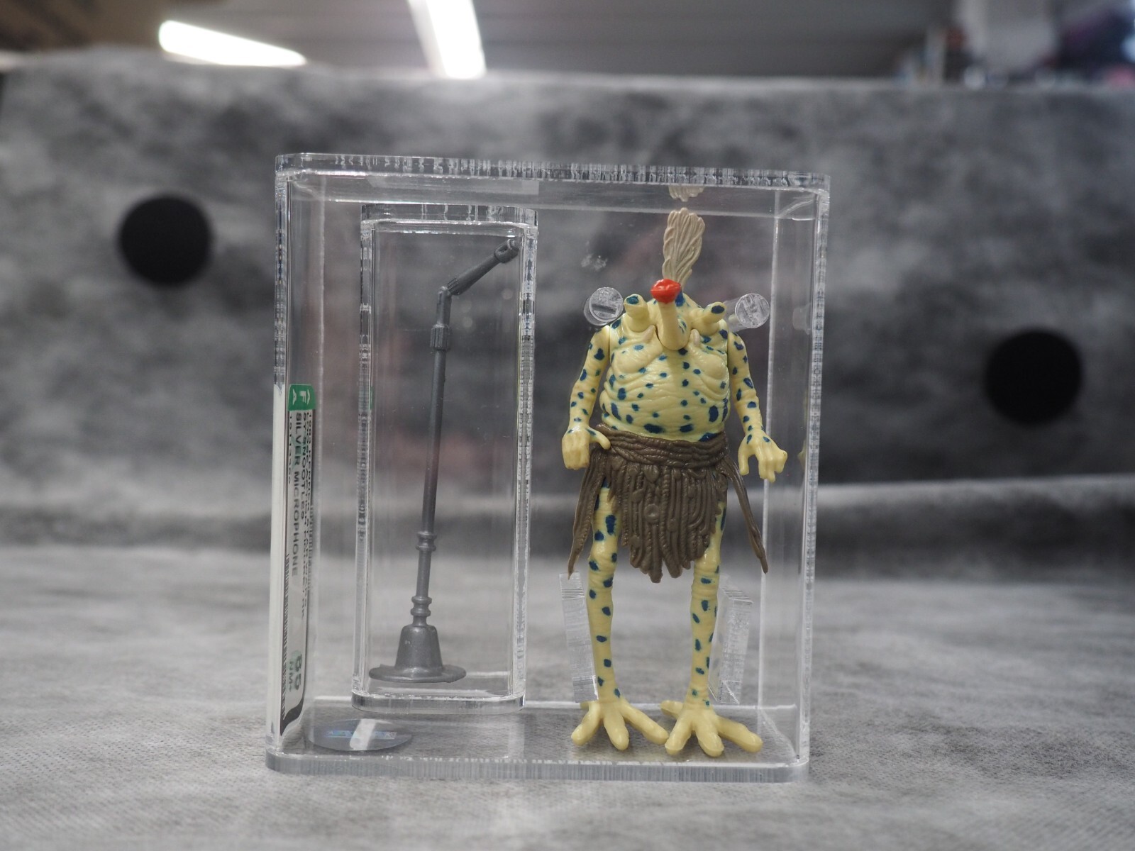 Sy Snootles sold
